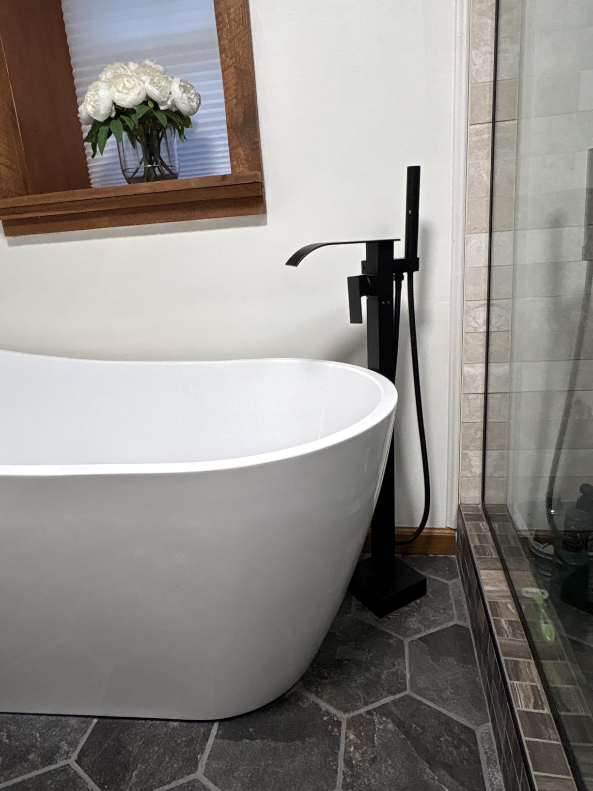 RUMOSE Freestanding Tub Filler Free Standing Bathtub Faucet, Black customer photo 1