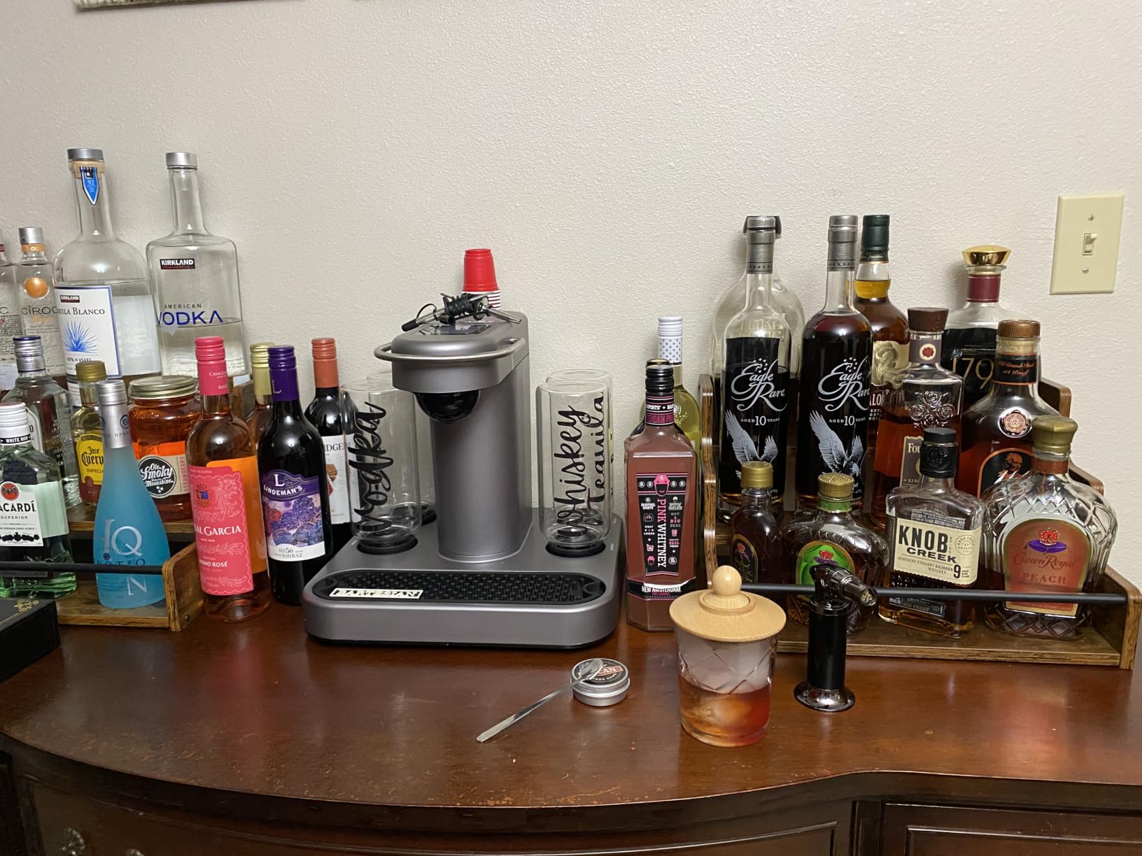 Cocktail Smoker Kit with Torch – 6 Flavors Wood Chips – Bourbon, Whiskey Smoker Infuser Kit, Old Fashioned Drink Smoker Kit, Birthday Bourbon Whiskey Gifts for Men, Dad, Husband (Without Butane) customer photo 2