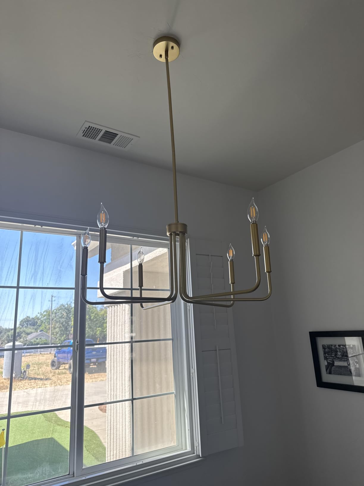 Black Chandelier, 6-Light Farmhouse Chandelier for Dining Room Lighting Fixtures Hanging, Industrial Modern Chandelier for Bedroom, Foyer, Hall, Kitchen, Living Room, Entryway (No Assembly Required) customer photo 1