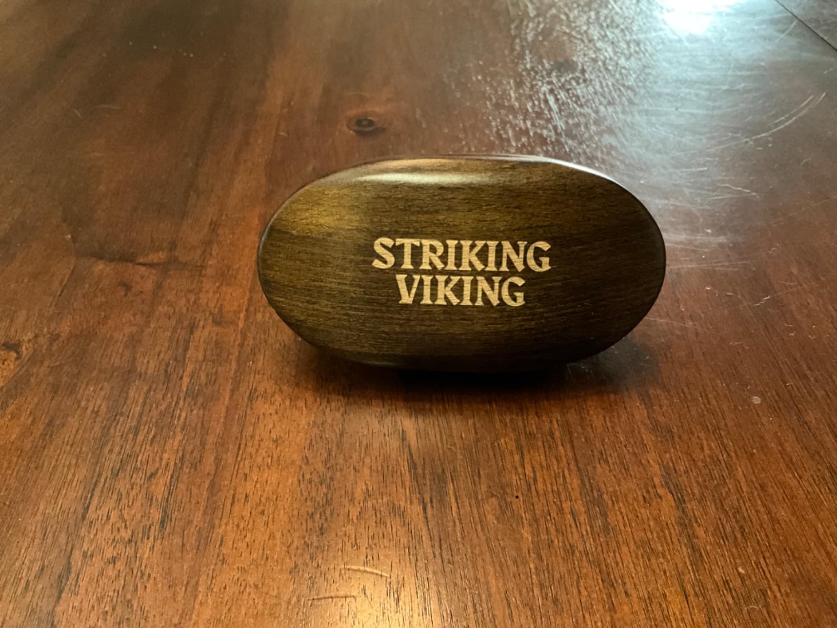 Striking Viking Beard Brush for Men - 4.3 in, Beech Wood Handle, Brown customer photo 2