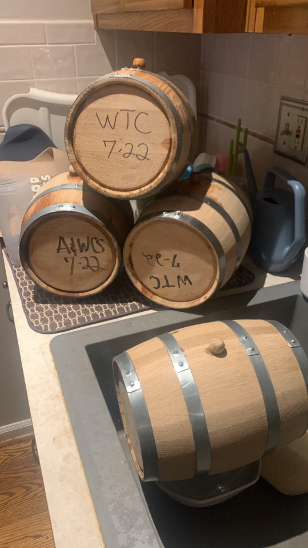 2.5 Gallon Charred American White Oak Barrel Keg, Whiskey Aging Barrel customer photo 1