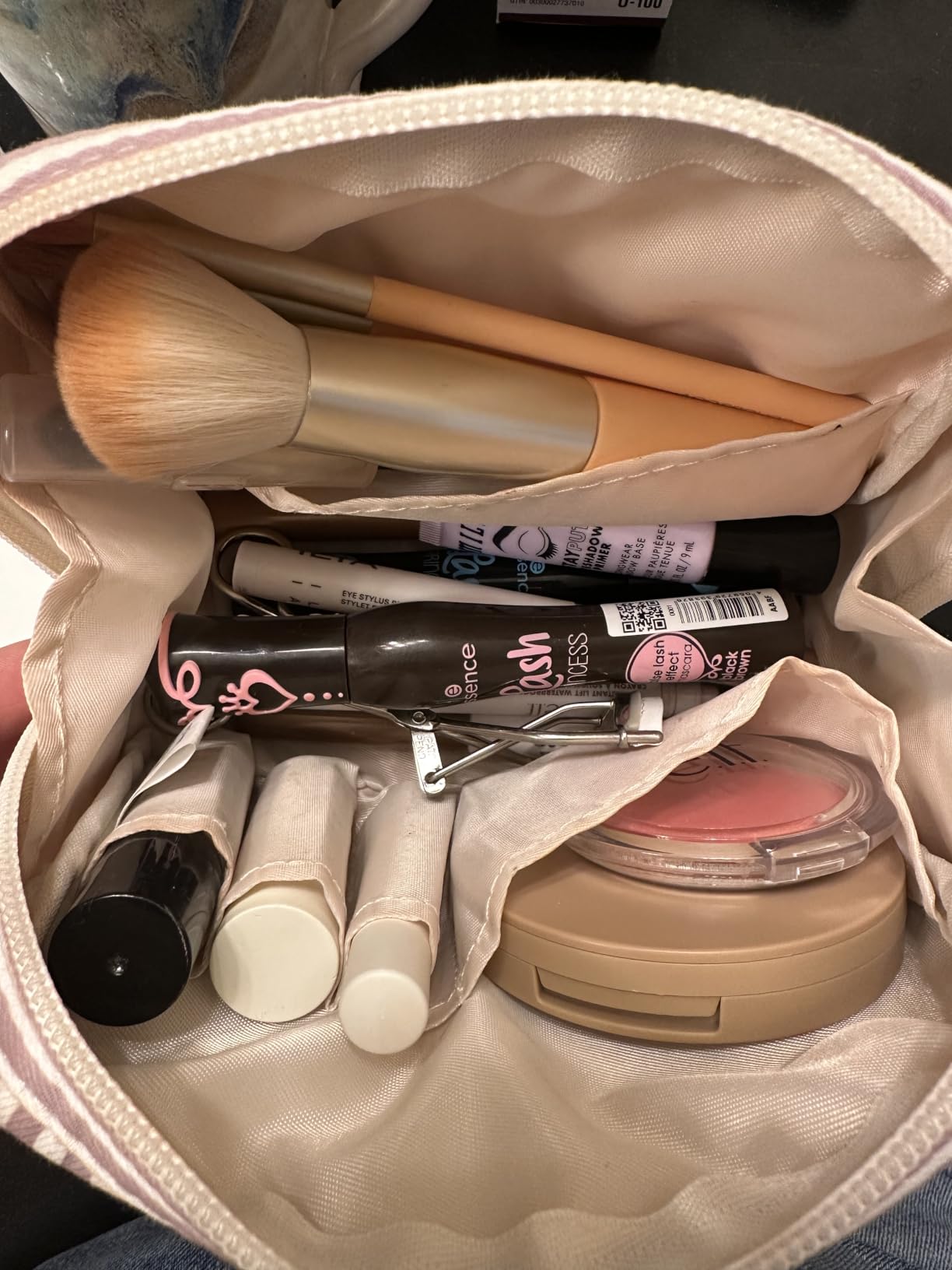 Narwey Makeup Bag Travel Toiletry Bag, Cosmetic Bag for Women Girls customer photo 1