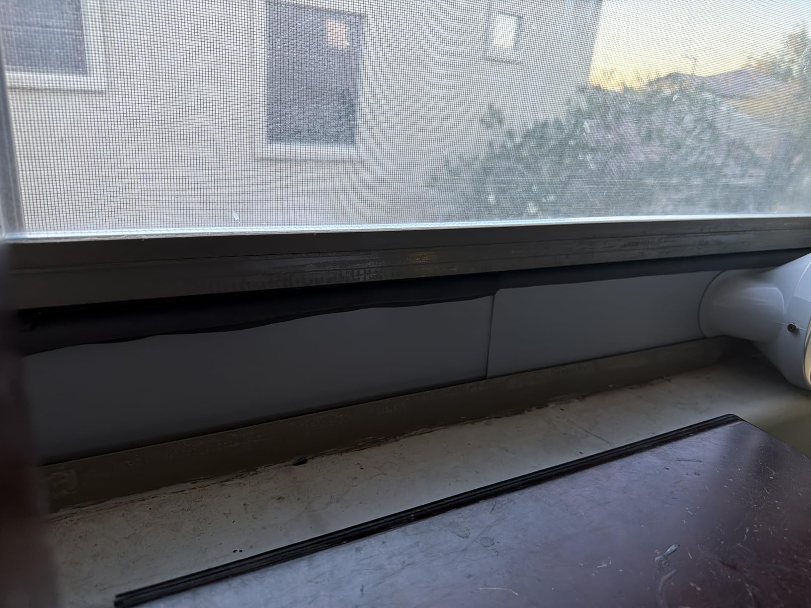 Westinghouse 14,000 BTU Air Conditioner with Heat Mode, Cools 700 sq. ft., WiFi Enabled, Remote Controlled, Dehumidifier, 3-Speed Fan, Programmable Timer, Window Kit customer photo 2