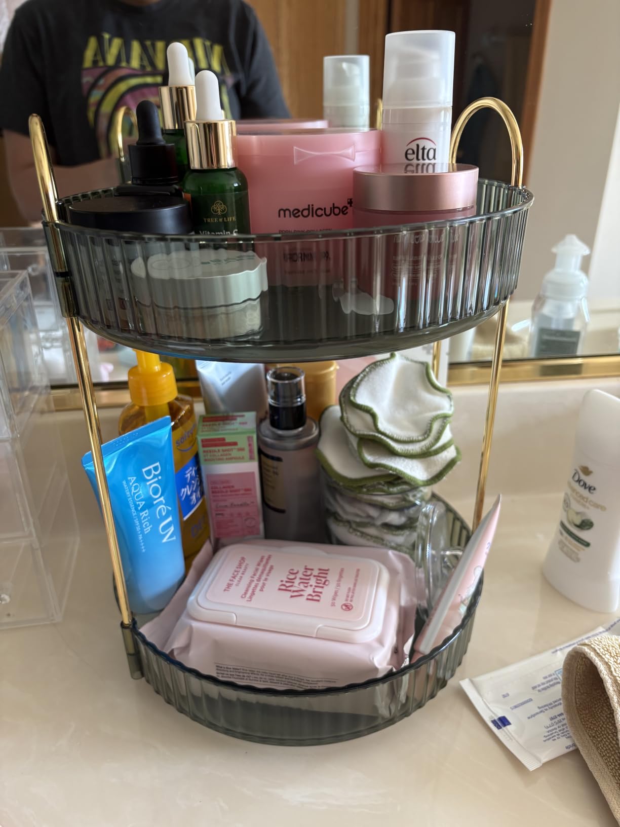 Asayuee 360 Rotating Makeup Organizer for Vanity,2 Tier Large Capacity Skincare Organizers,Bathroom Counter Organizer, Spinning Perfume Organizer & Vanity Organizer (Green-2 Tier) customer photo 1