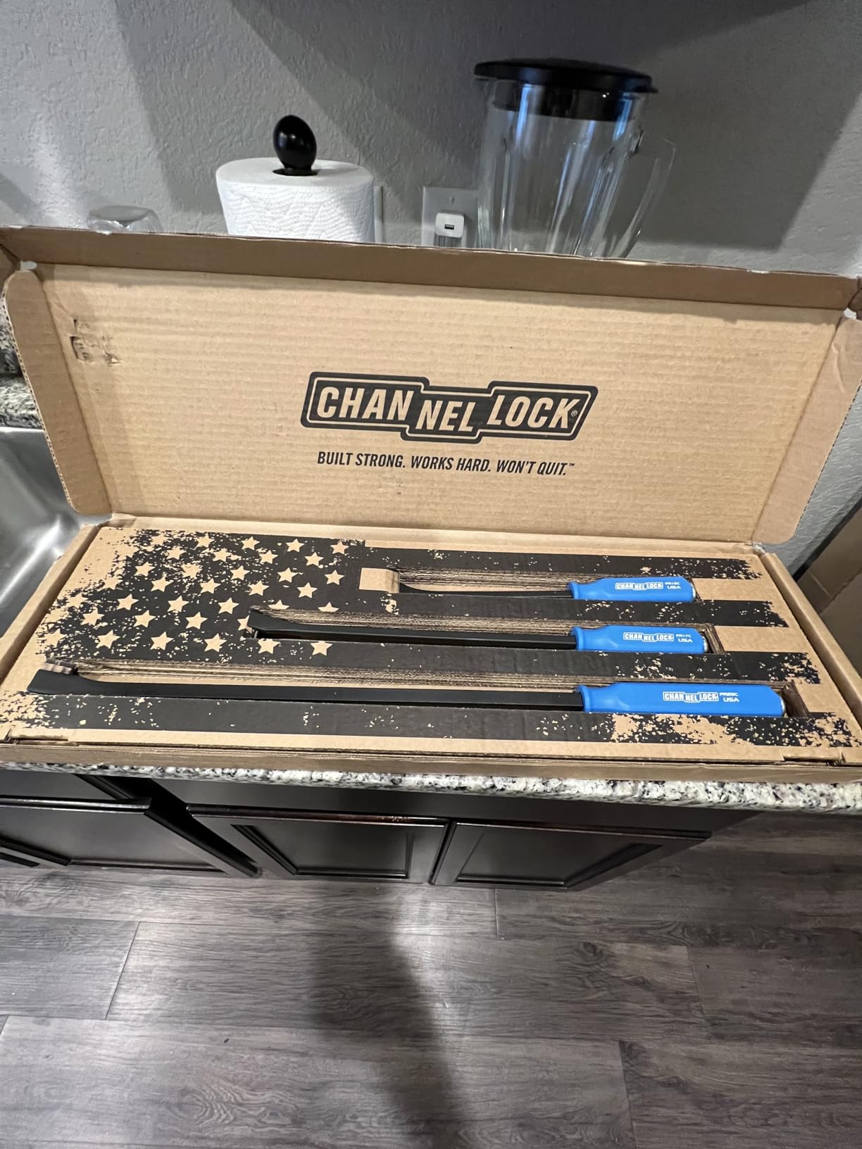 Channellock 3pc Professional Pry Bar Set - Ergonomic Molded Grip, Made in USA - 12, 17, 25 in customer photo 2