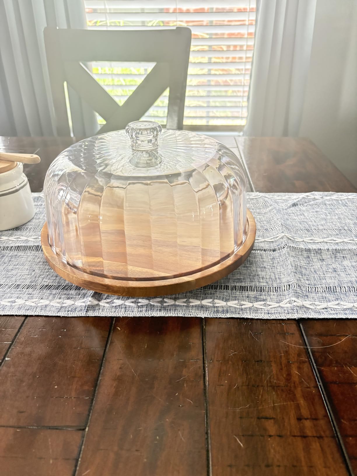 cutesun Cake Stand with Lid, 10.8'' Shatterproof Acrylic Dome (Not Glass), 11.8'' Rotating Acacia Wood Cake Display Stand for Wedding Birthday Party Dessert customer photo 2