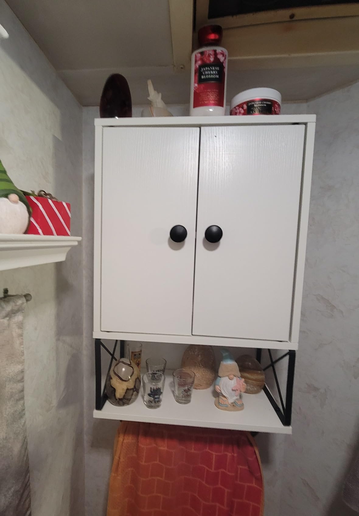 MAHANCRIS Bathroom Wall Cabinet with 2 Door and Adjustable Shelf, Farmhouse Medicine Cabinet with Towel Rack, 3-Tier Wall Mounted Storage Cabinet Over The Toilet for Bathroom Laundry Room, White customer photo 1
