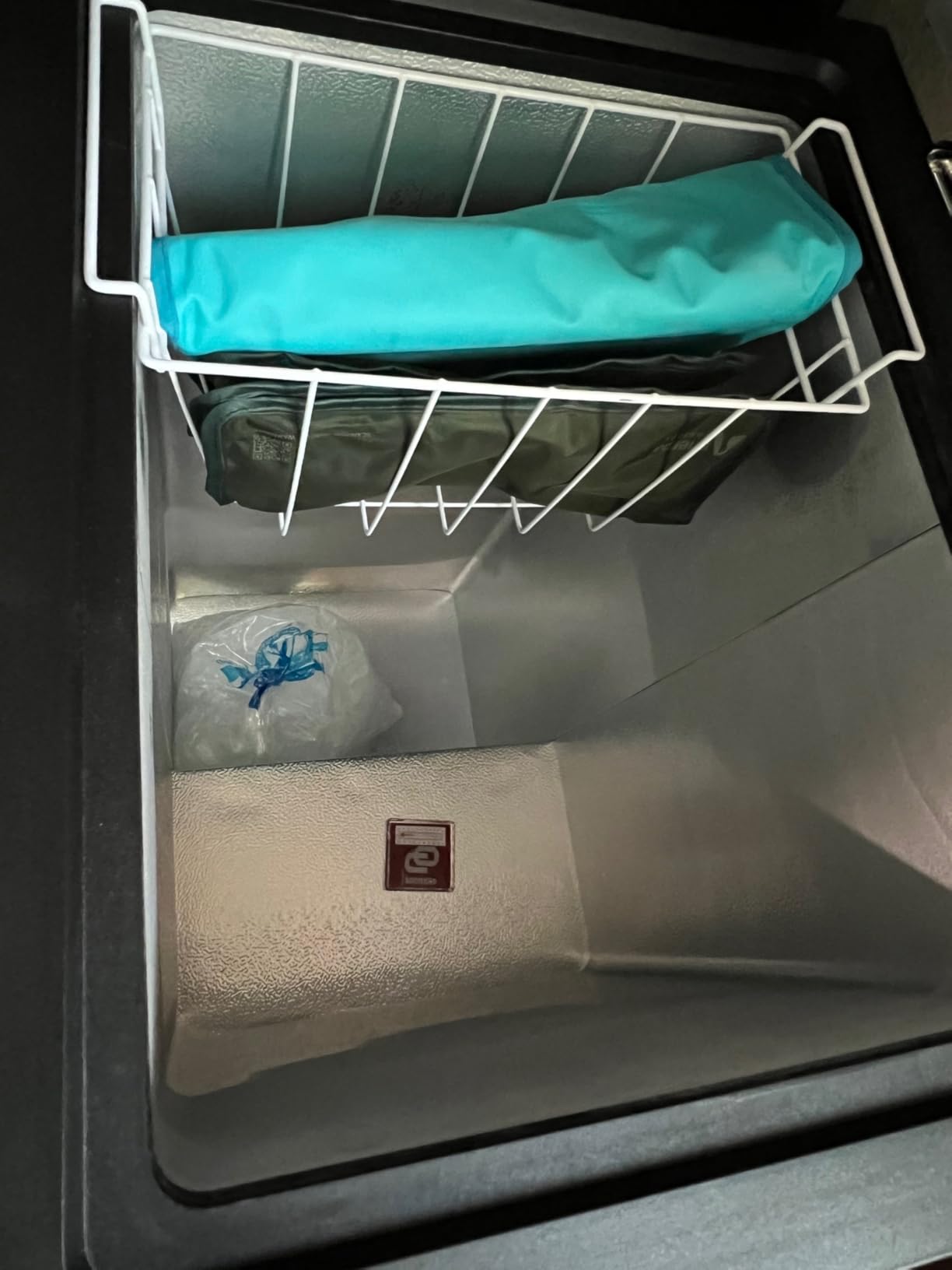 Igloo 5.0 Cu Ft Upright Deep Freezer Chest- Deep Freezer with Quick Freezing System & Adjustable Thermostat - Low Noise Freezer with Removable Basket & LED Lights for Homes, Garages & Basements- White customer photo 2