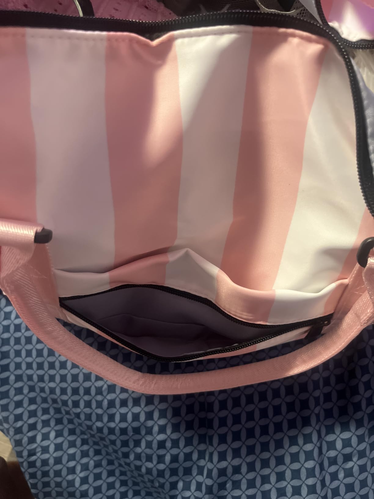 TOPBAG Travel Duffle Bag, Waterproof Weekender Carry On Tote Bags for Women, Sport Gym Bag for Men, Hospital Bag for Labor and Delivery, Overnight Luggage Bag with Trolley Sleeve Coral Pink customer photo 2