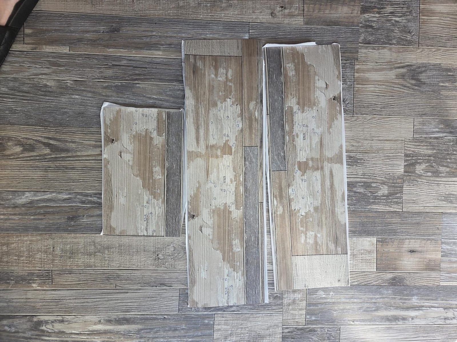 Art3d 36-Pack Peel and Stick Vinyl Floor Tiles (54 Sq.Ft), Grey Ash customer photo 2