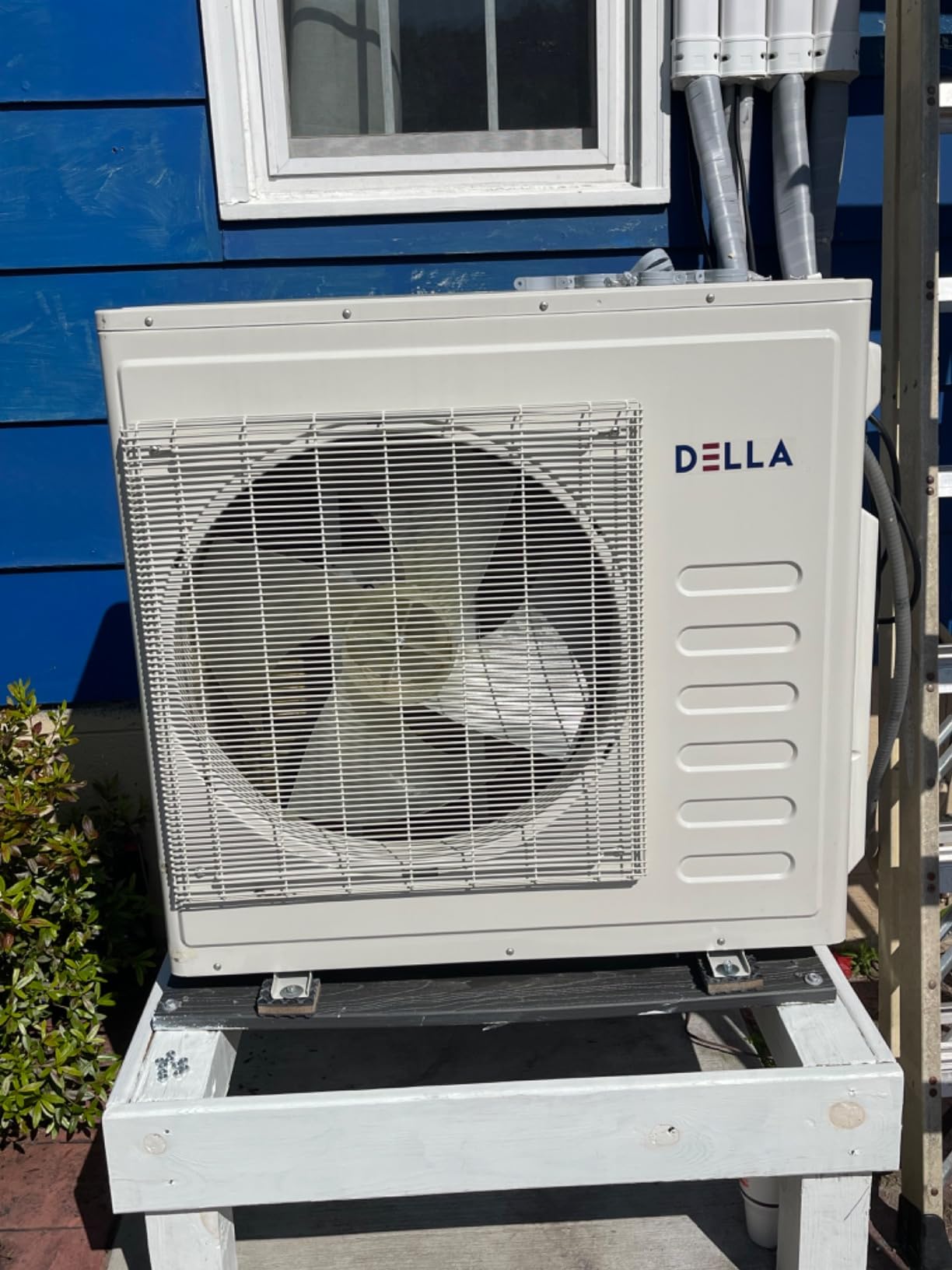 DELLA 35K BTU 4 Zone Mini Split AC (3x9K+12K), 19 SEER2, 16ft Kits | Heating/Cooling, Ductless Inverter HVAC, Alexa/WiFi, 208-230V, Pre-Charged Outdoor Unit, Wall Mounted, AHRI Certified customer photo 1