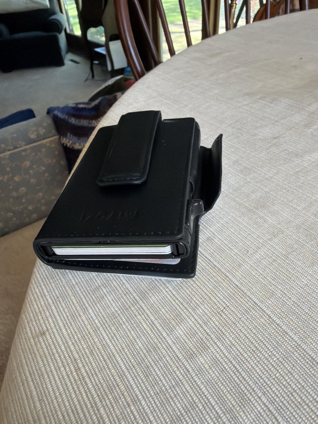 miyozi Airtag Wallet for Men,with Money Clip 10 Cards Metal Case Smart Slim Pop Up Credit Card Holder Flip with Magnetic Closure RFID Blocking wallet with Gift Box customer photo 2