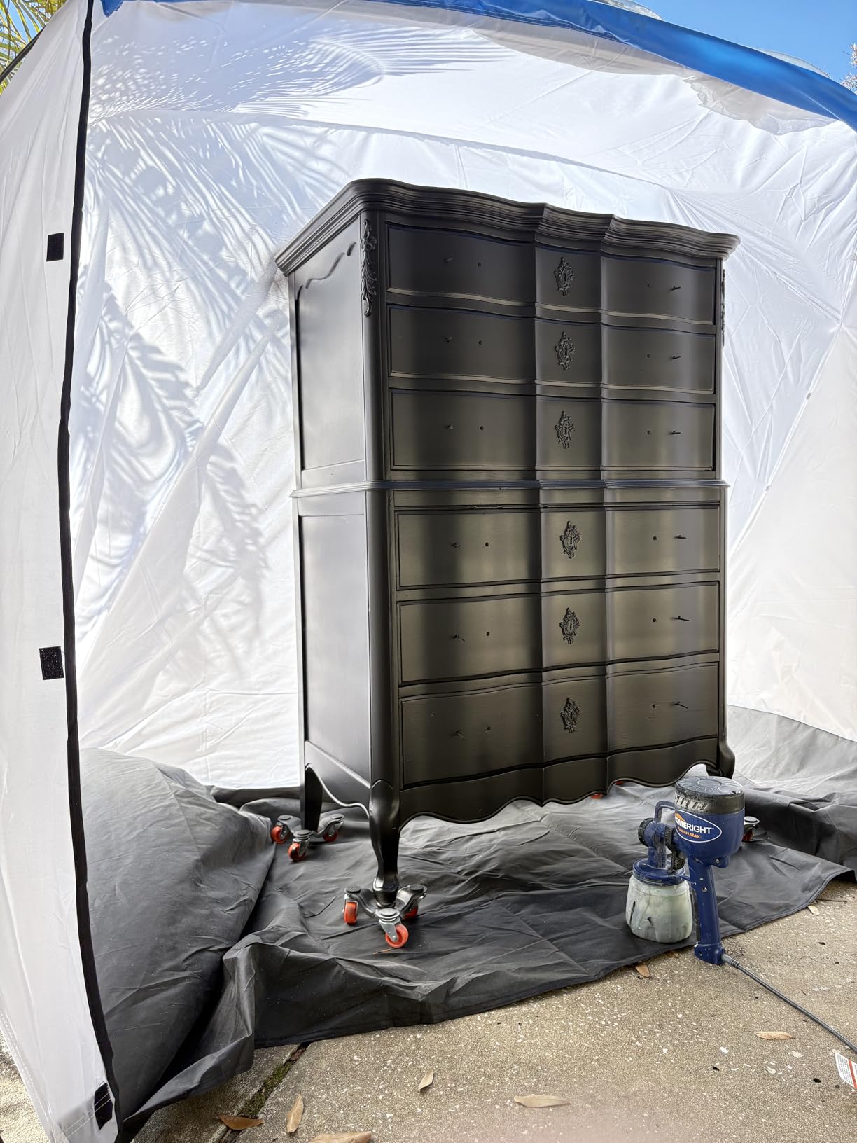 Portable Paint Tent 9(L) x6(W) x5.5(H), Large Paint Booth with Built-in Floor, Mesh Screen, Windproof Hooks, and Storage Bag – Ideal for DIY Painting Projects customer photo 1