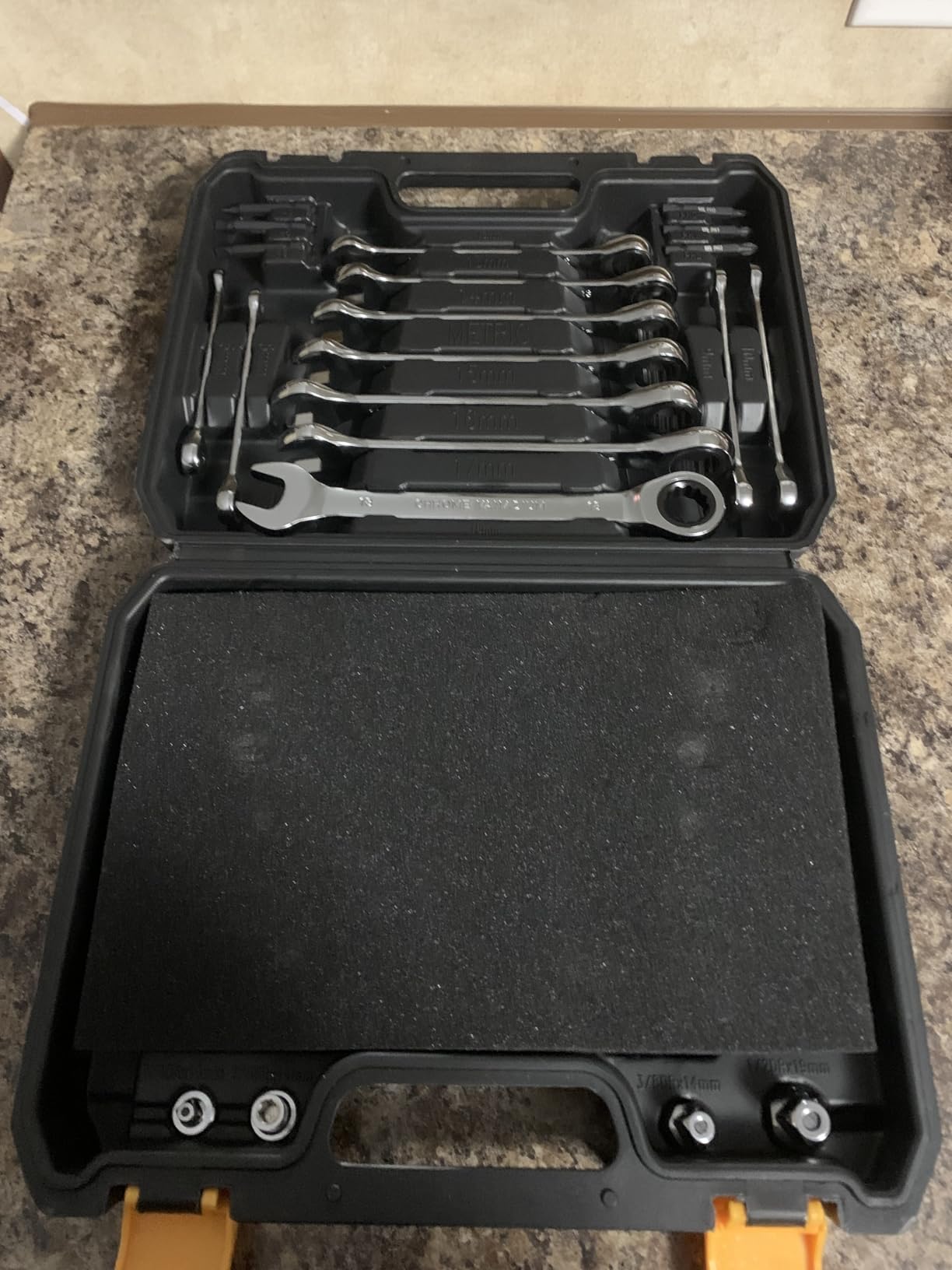 ELEAD 33-Piece Combination Ratchet Wrench Set | SAE & Metric Sizes (1/4