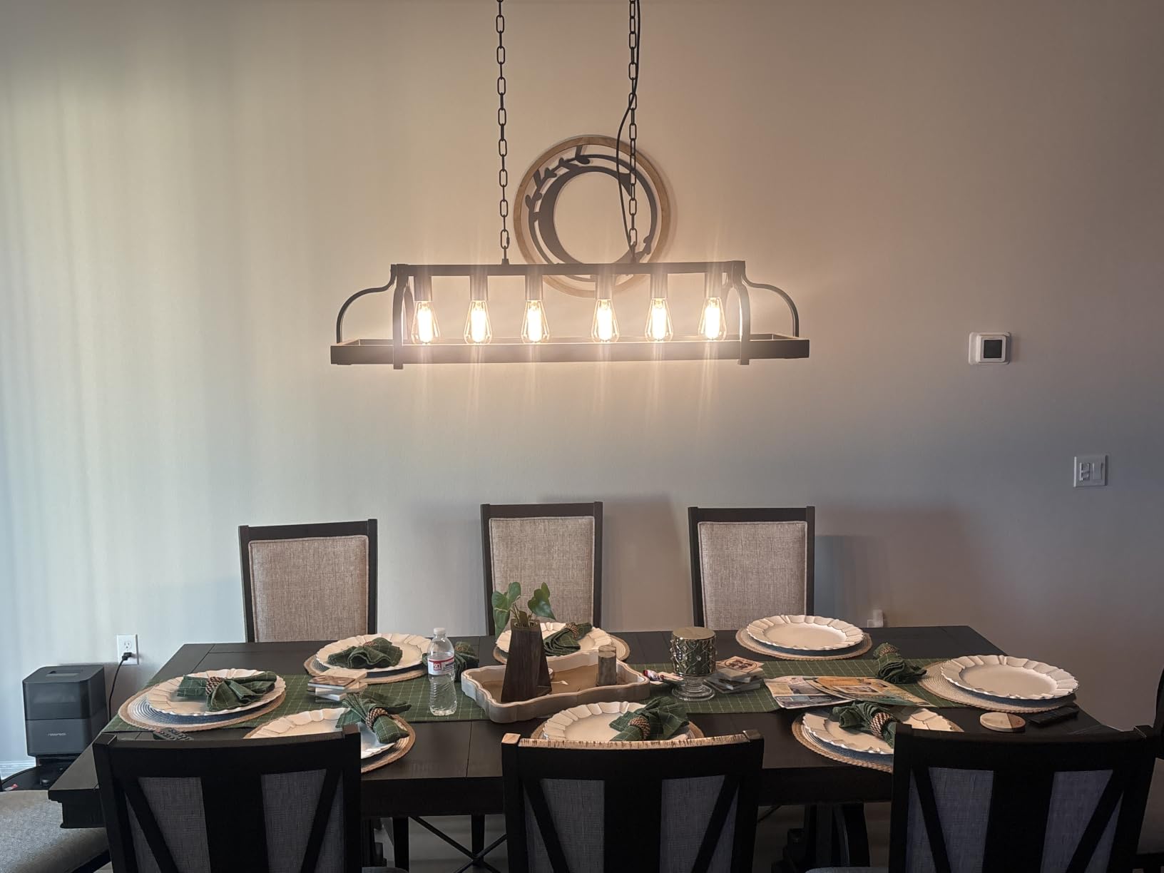 WUZUPS 5-Light Metal Chandelier Imitation Wood Grain Linear Pendant Ceiling Lighting Rustic Farmhouse Fixture Kitchen Island Dining Room, H 8.5