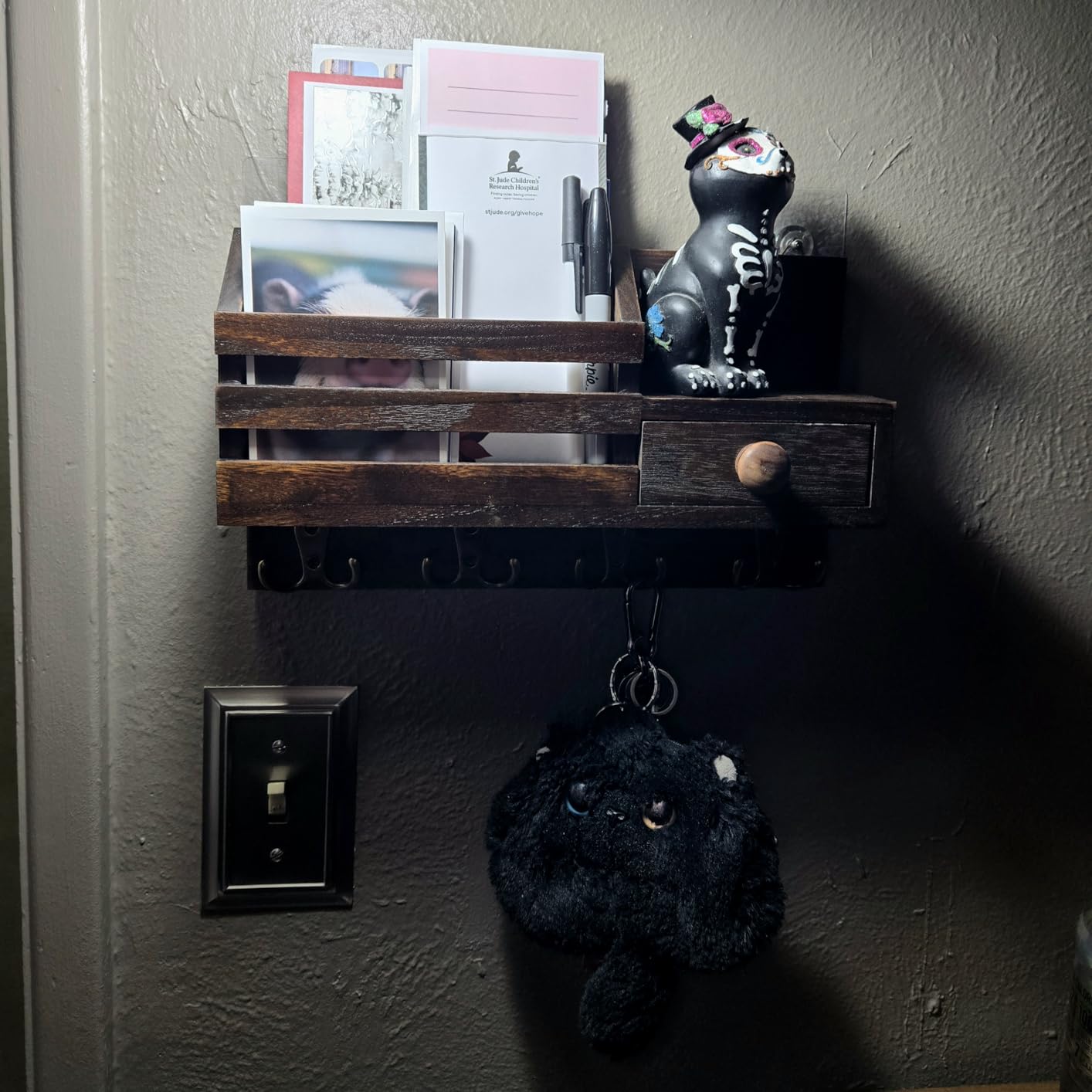 Key Holder Wall Mount, Wooden Key and Mail Organizer, Black customer photo 1