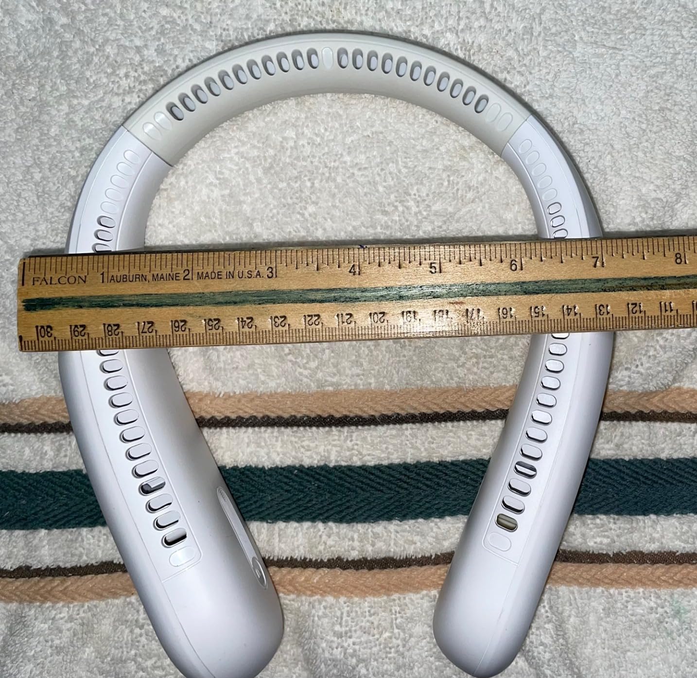Hotsales Neck Fan, Bladeless Fan That Blows Cold Air, Portable Rechargeable customer photo 1
