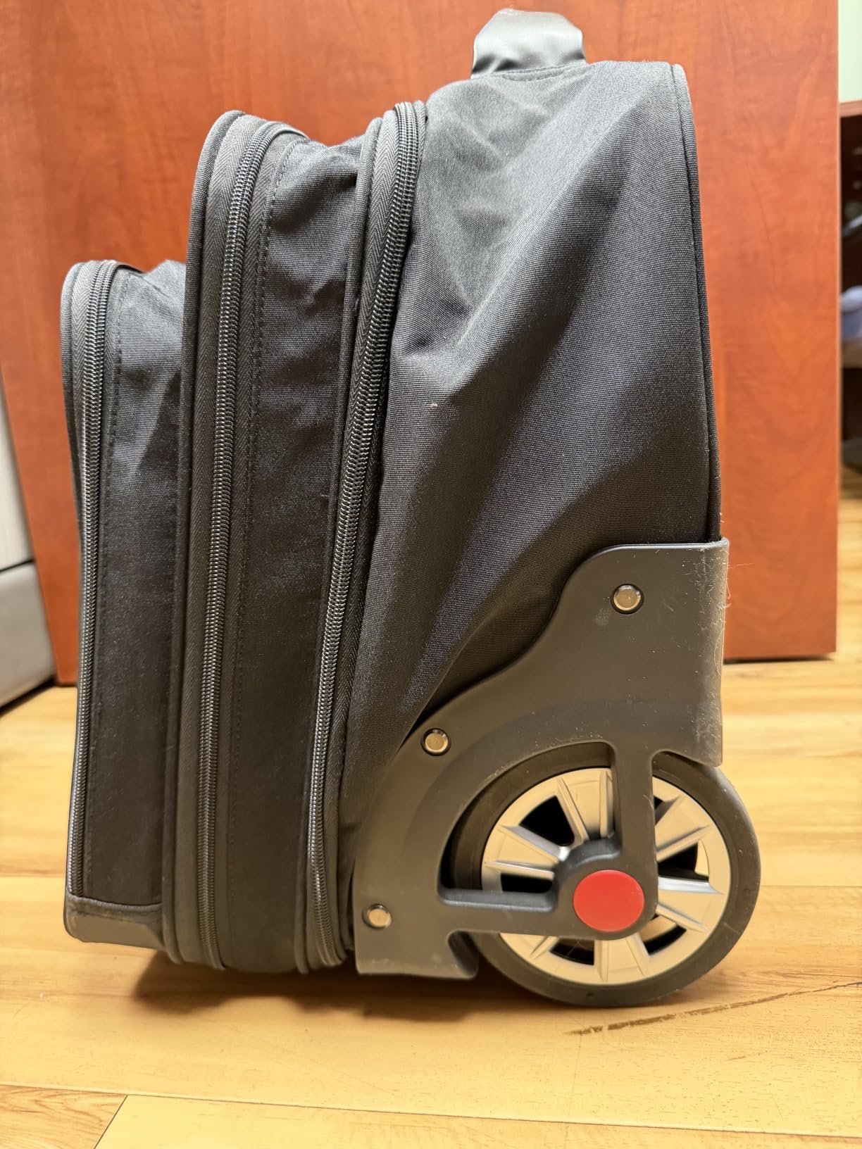 MATEIN Rolling Briefcase for Men, Large Work Rolling Bag with Big Wheels customer photo 1
