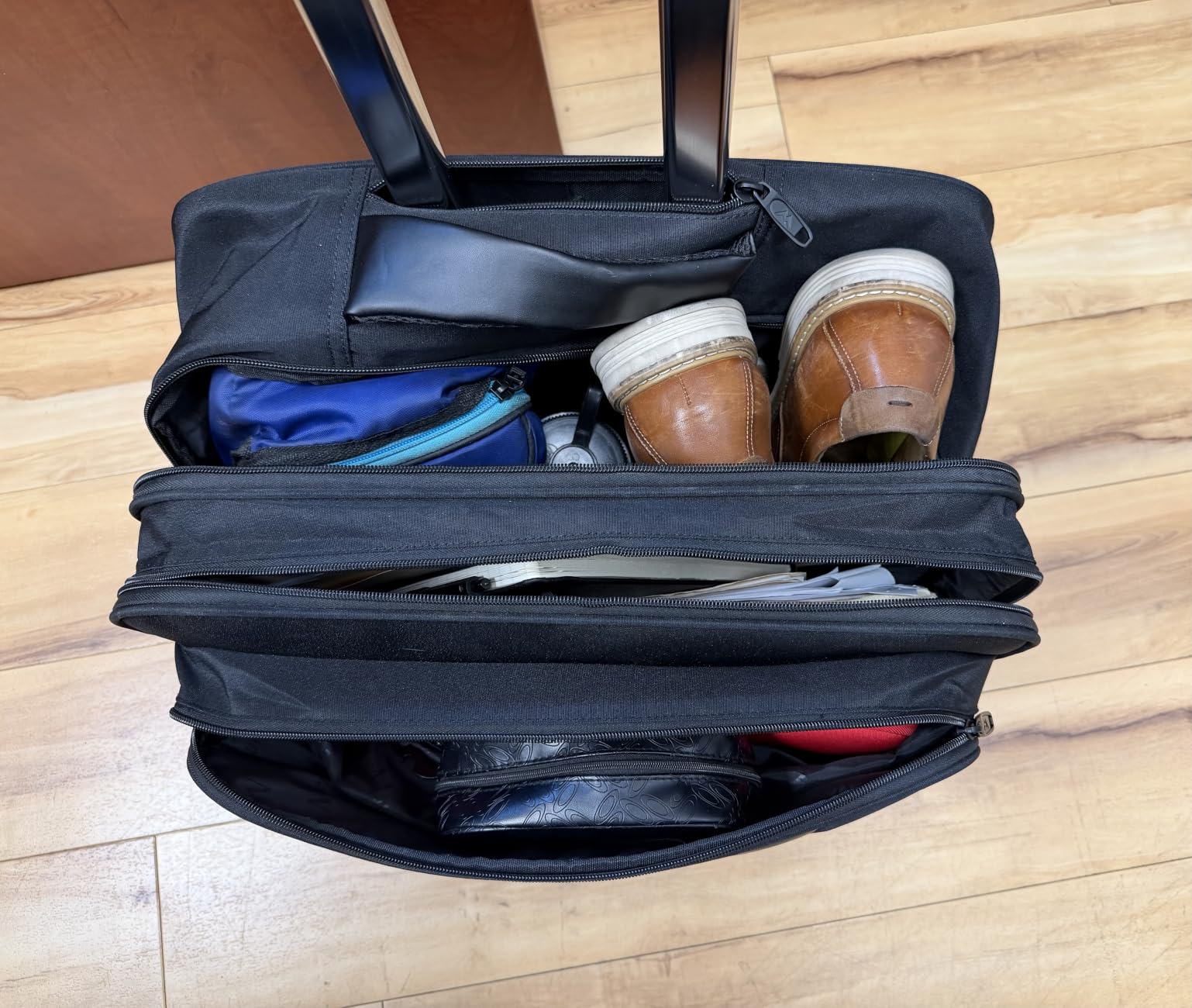 MATEIN Rolling Briefcase for Men, Large Work Rolling Bag with Big Wheels customer photo 2