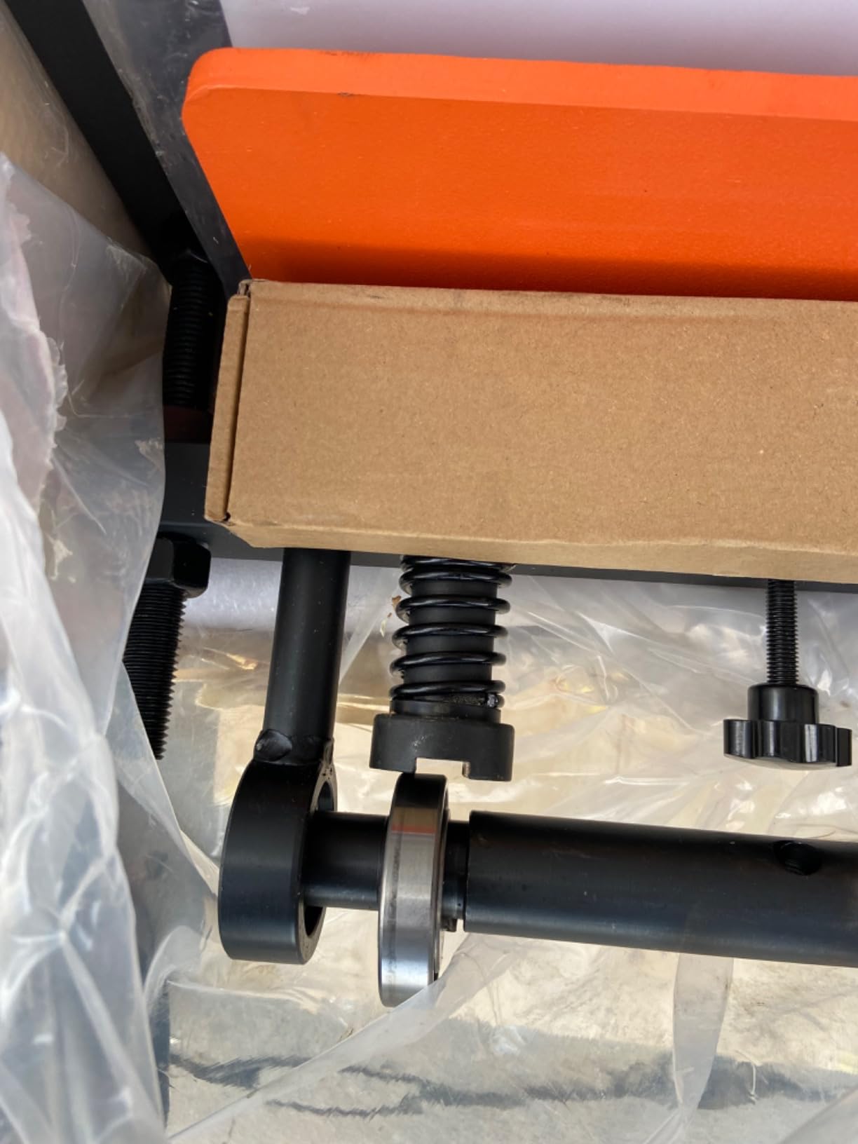 VEVOR Leather Cutting Machine, 11 x 5.5 in Embossing Plate Manual Die Cutter, 0.47 in Pressure Stroke Leather Embossing Machine, Dual Guide Shafts Die Cut Machine for Various of Materials customer photo 1