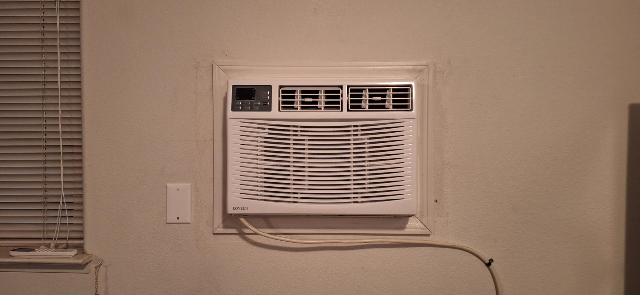 ROVSUN 8000 BTU Window Air Conditioner with Heat, Window AC Unit & Heater Combo with APP & Voice Smart Control, Timer Function & Easy Installation Kit, Work with Alexa/Google Assistant, 115V/60Hz customer photo 2