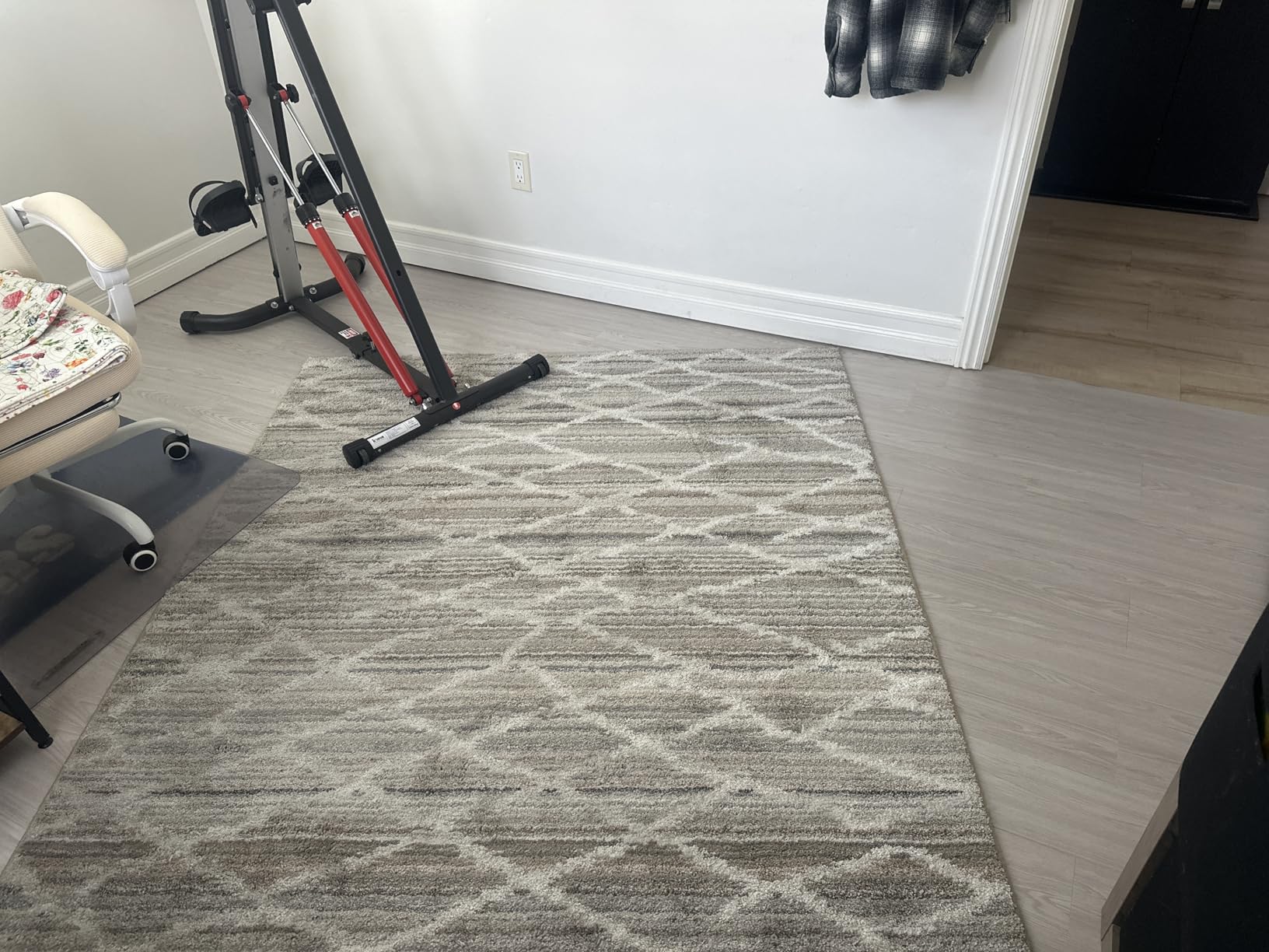 INMOZATA 36 Pack Peel and Stick Floor Tile Waterproof Vinyl Plank Flooring customer photo 1