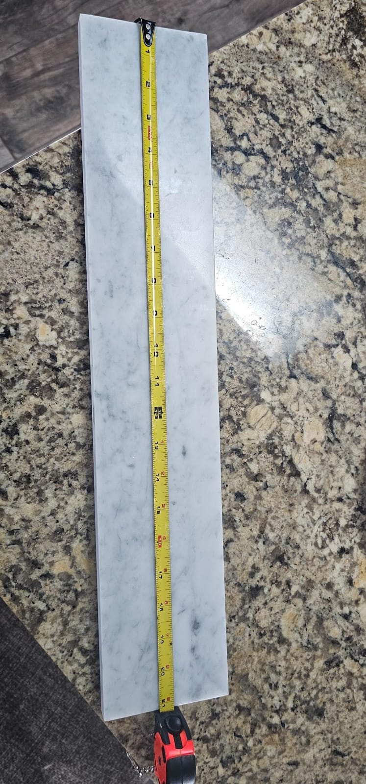 VANITY CARRARA WHITE QUARTZ SIDESPLASH customer photo 2