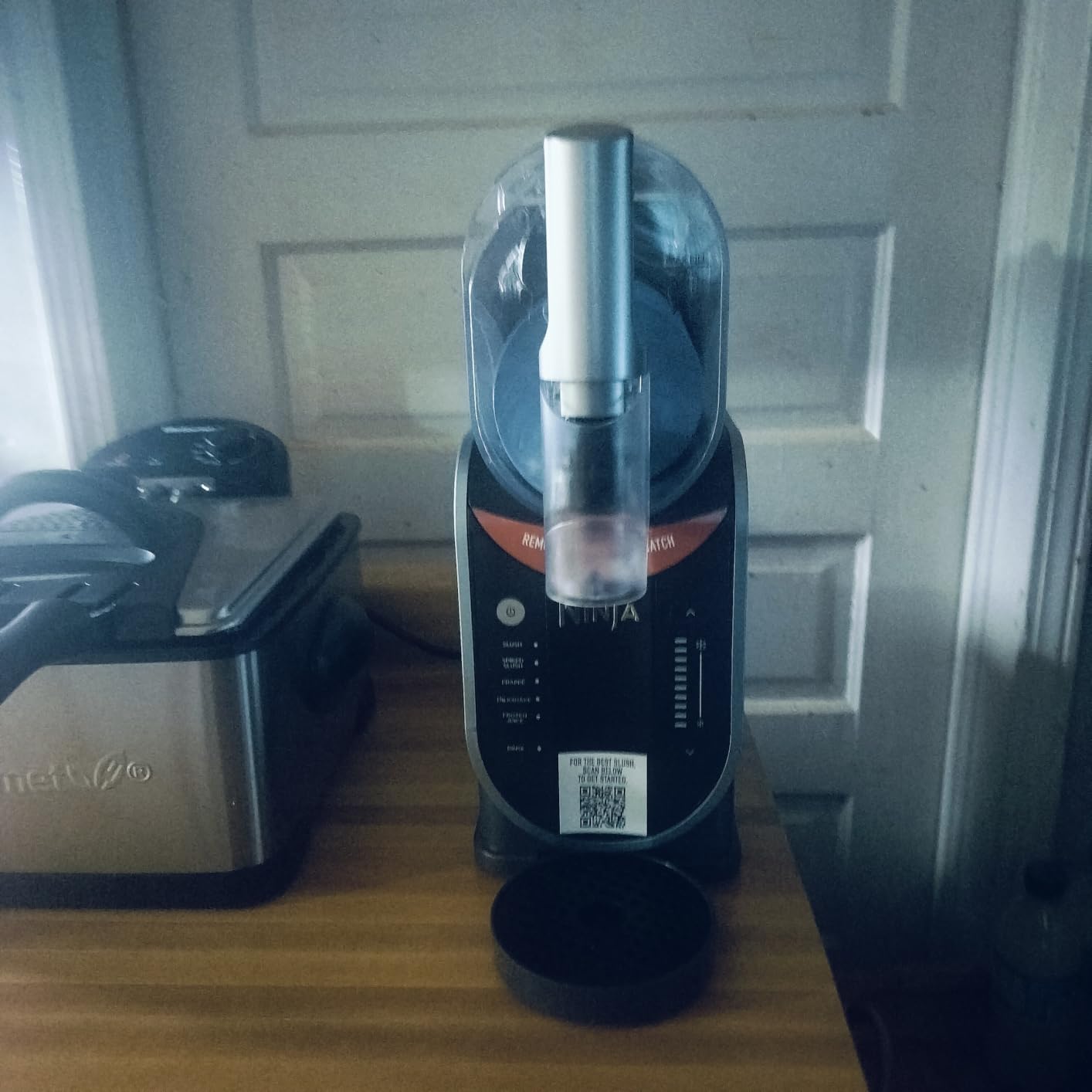 Ninja SLUSHi Professional Drink Maker, 7+ Servings, Black, FS301 customer photo 2