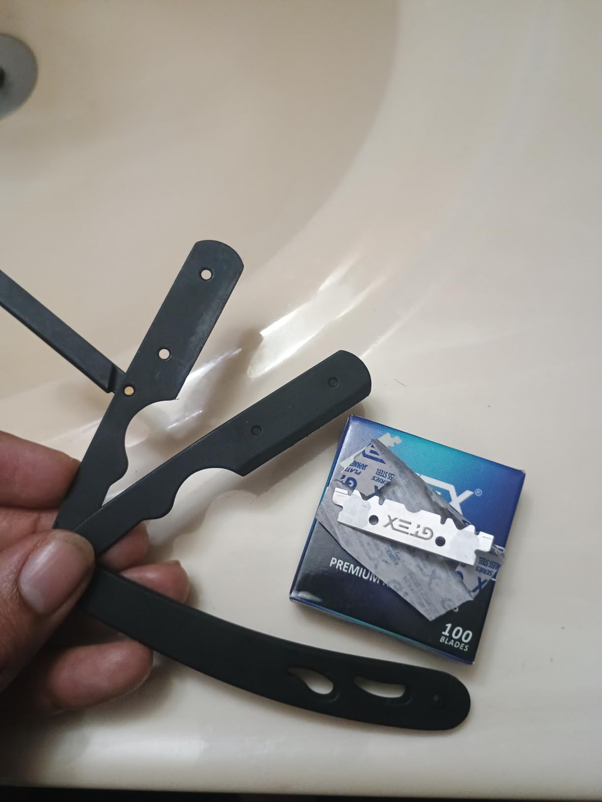 Straight Razors For Men 100 GTEX Barber Razor Blades - 2 Professional Single Blade Razors for Men Navajas Para Barbero Straight Edge Razor Barber Beard Razor Shavette Shaving Razor Kit customer photo 1