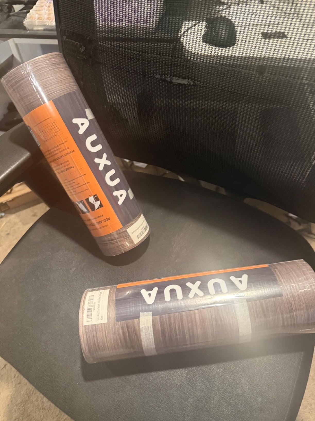 Woodgrain Vinyl Floor Roll, 11.8