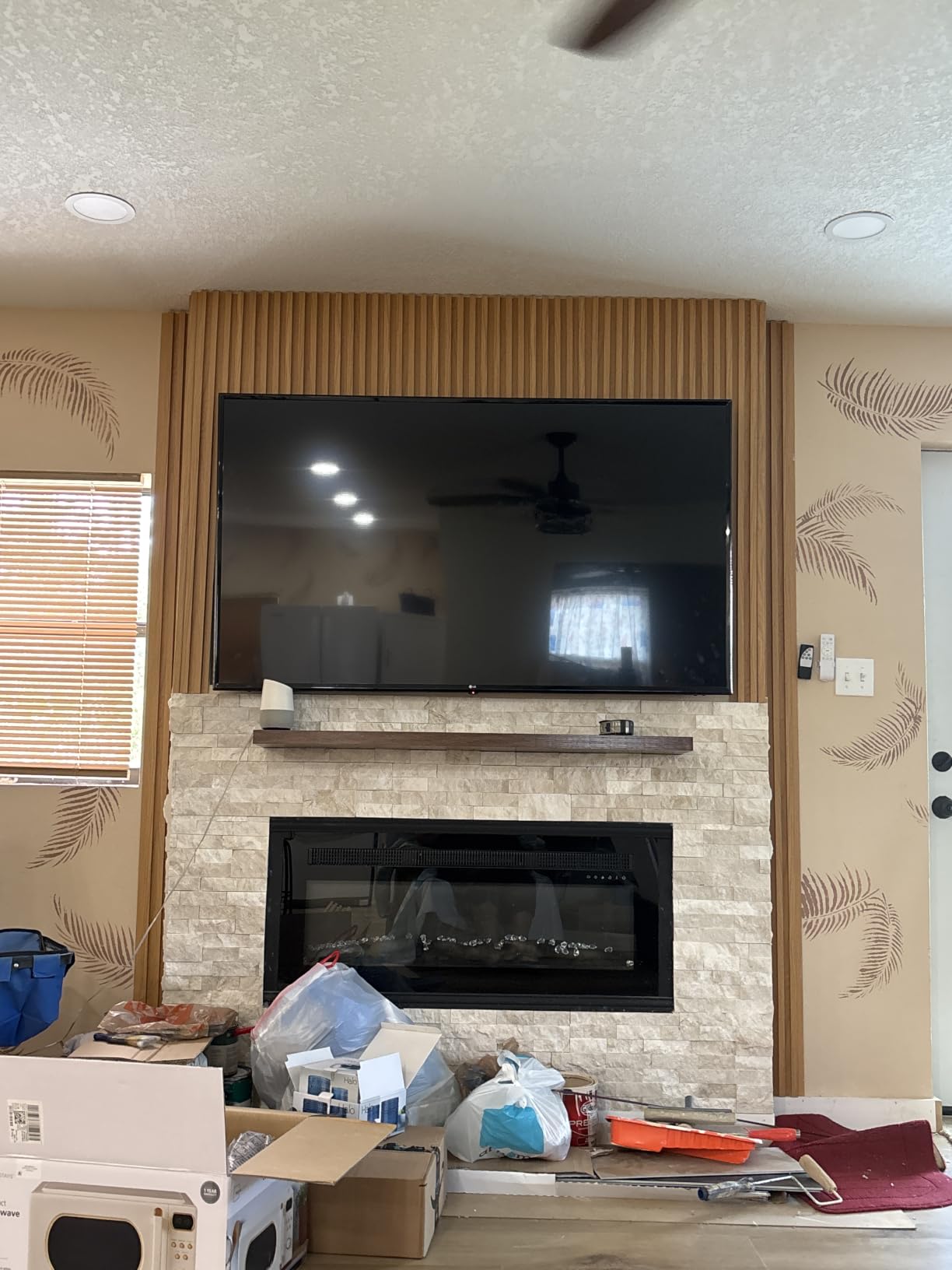 OUZUGIE WPC Acoustic Slat Wall Paneling, 8-Pack 96 x 6 Inches customer photo 2