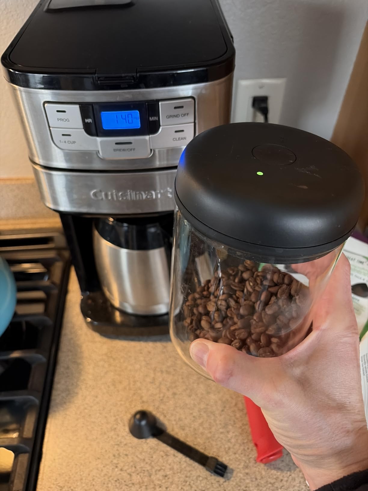 Fellow Atmos Electric Vacuum Coffee Canister 1.2L - Auto-Seal Steel | Preserves Freshness, Holds 16 oz Whole Bean Coffee, 4-Month Battery, Airtight Seal for Loose Leaf Tea & Spices, Matte Black customer photo 2