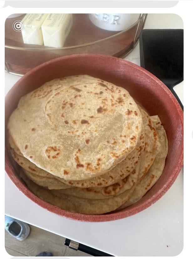 Alpha Living Tortilla Press – 8 Inch Cast Iron Quesadilla Maker – Heavy Duty Empanada Maker Press – Cast Iron Tortilla Maker for Kitchen, Home Use customer photo 1