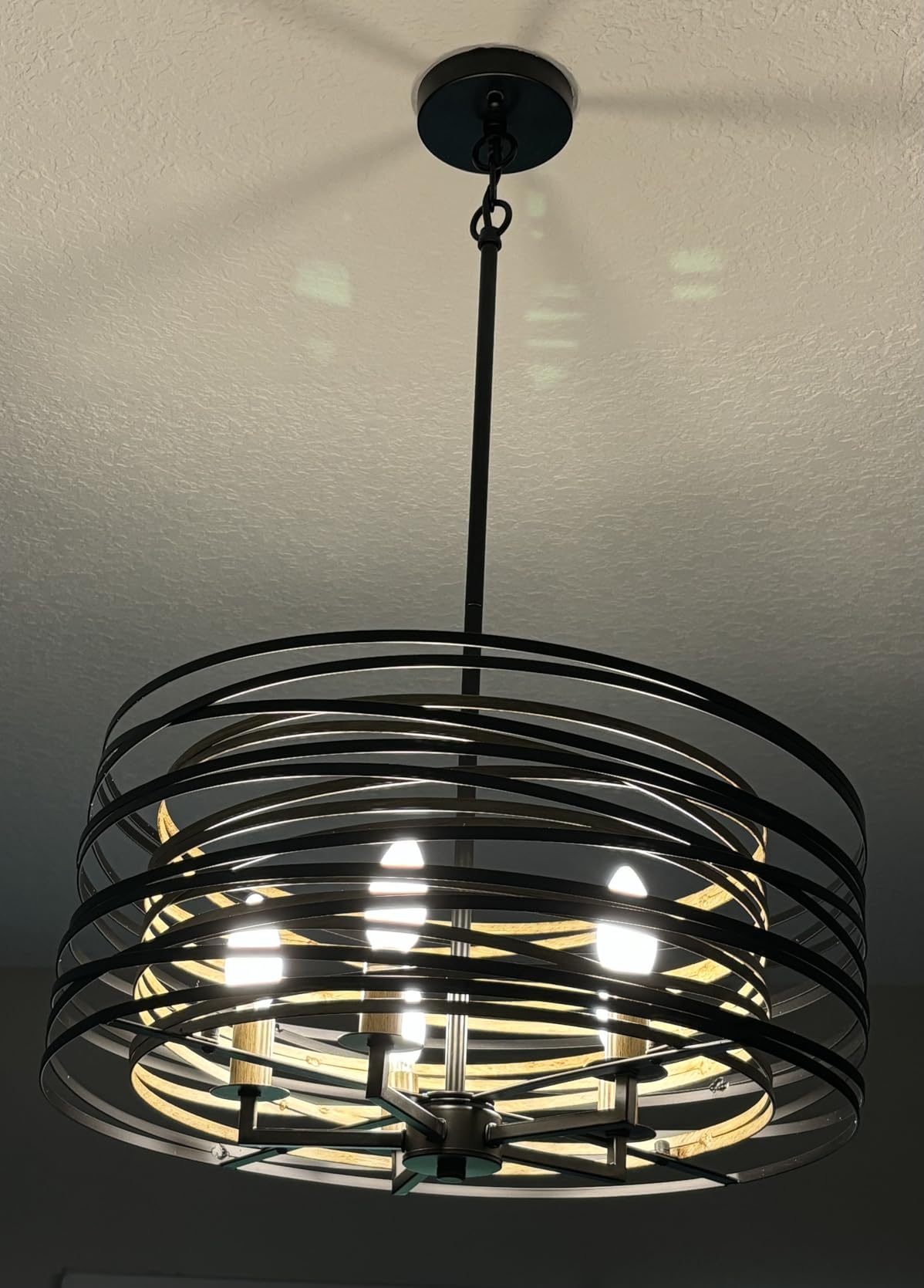 Sigaitwei 33.5''Farmhouse Dining Room Light Fixture,5-Light Kitchen Island Lighting,Industrial Chandelier for Dining Room Over Table Kitchen,Large Linear Chandelier with Retro Wood Texture Interior customer photo 2