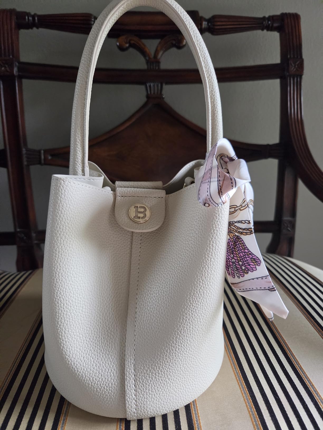 BOSTANTEN Small Crossbody Bags for Women Vegan Leather Purse Bucket bag customer photo 1