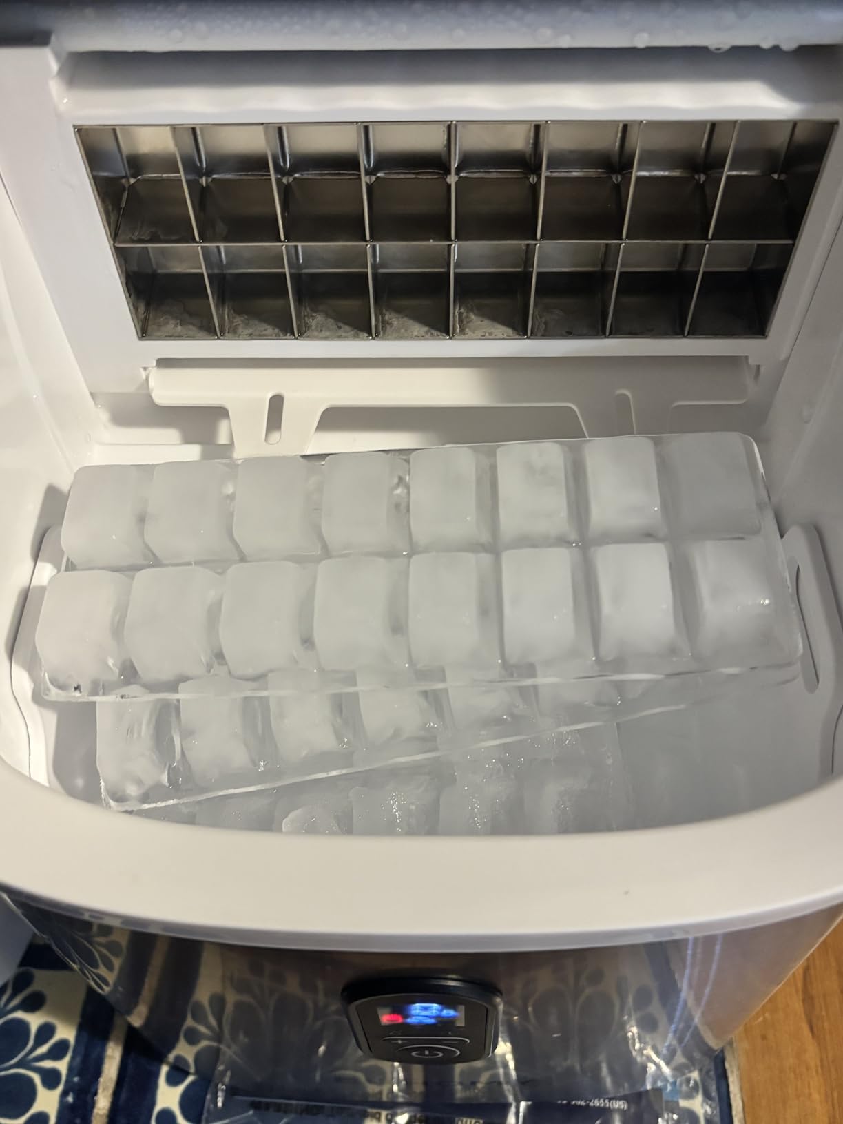 EUHOMY Clear Ice Cube Maker Countertop with 1.5L Top Tank, 34Lbs/Day customer photo 2