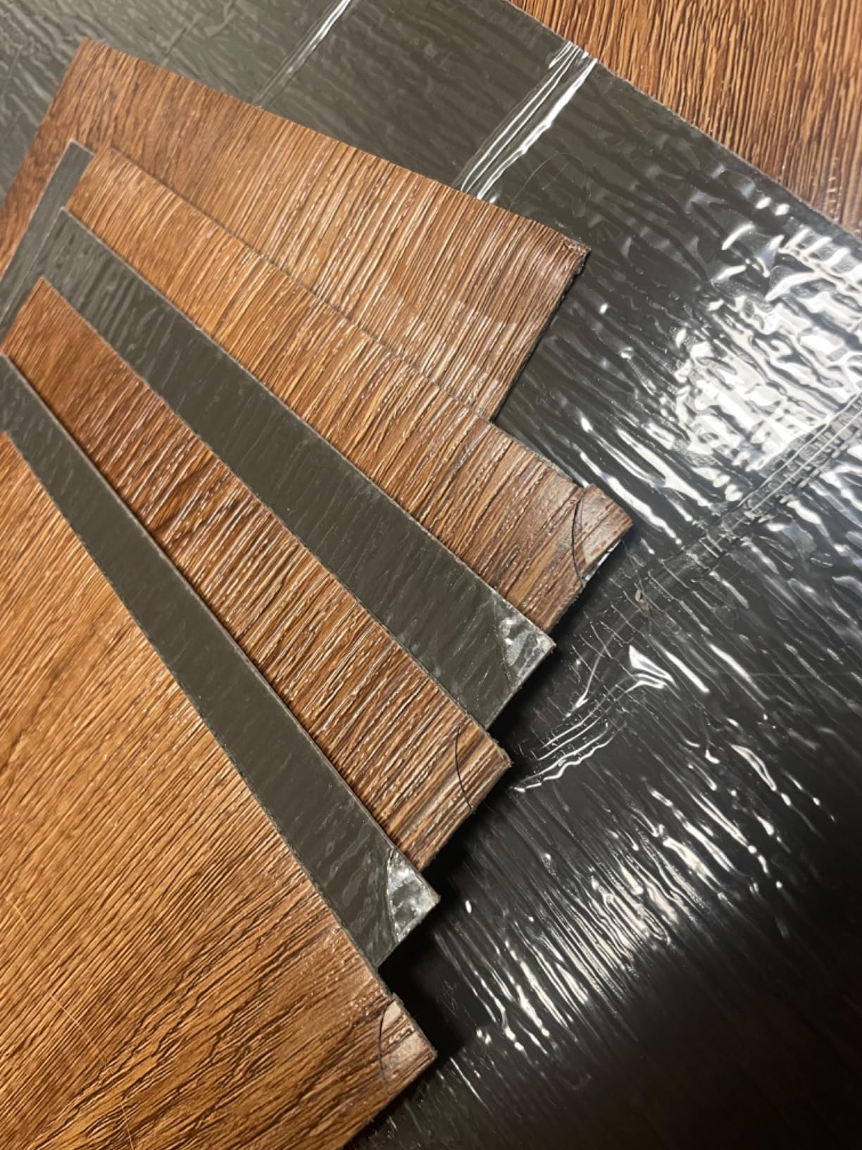Livelynine 18-Pack Dark Walnut Wood Grain Peel and Stick Floor Tile Waterproof Flooring Planks 6x36 Laminate Flooring Luxury Self Adhesive Vinyl Plank Flooring Linoleum Stick on Bathroom Tiles customer photo 2