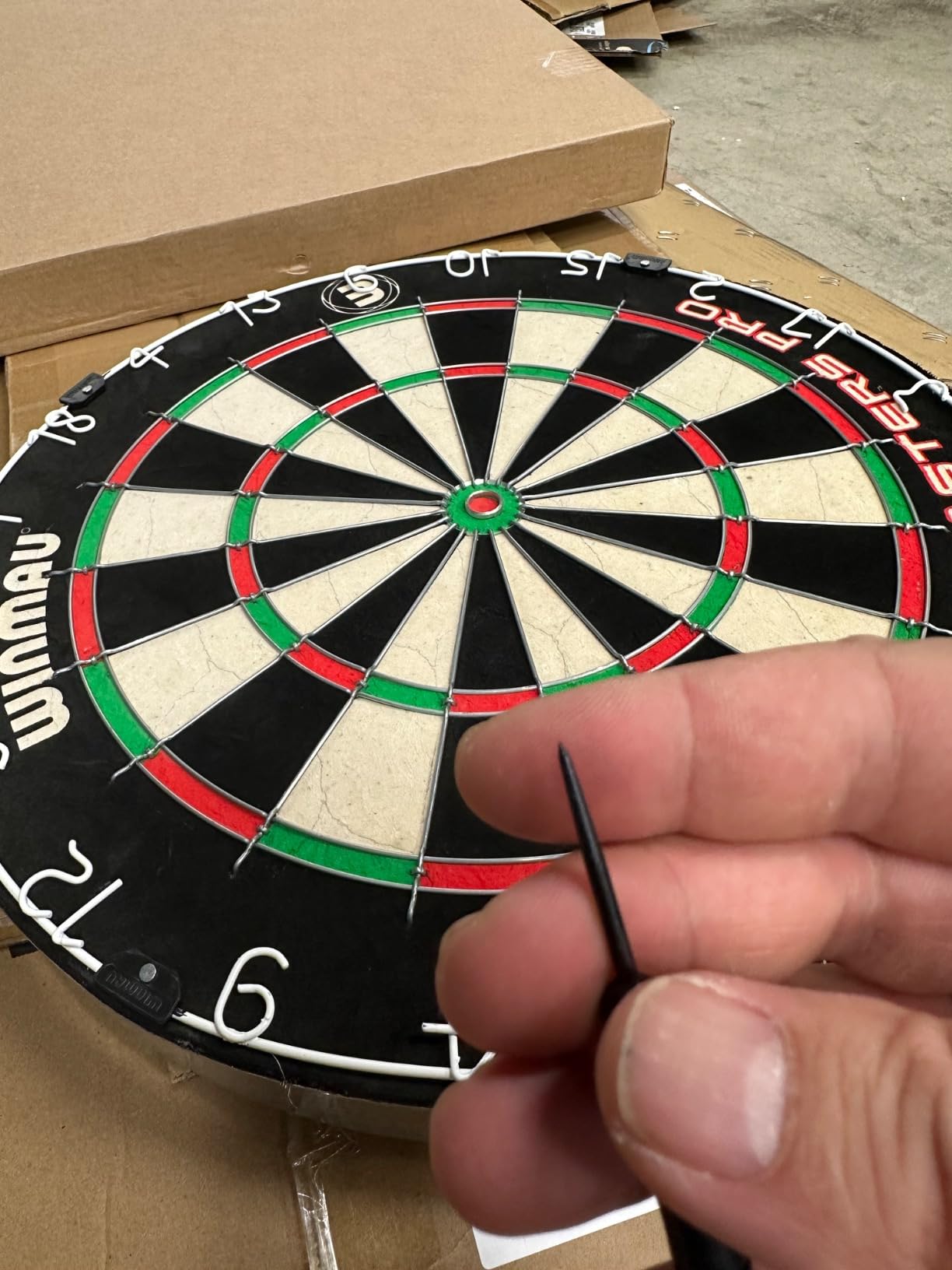 WINMAU Masters Pro Dartboard Set - Complete Cabinet Set with Steel Tip Darts, Self-Healing Sisal Board customer photo 1