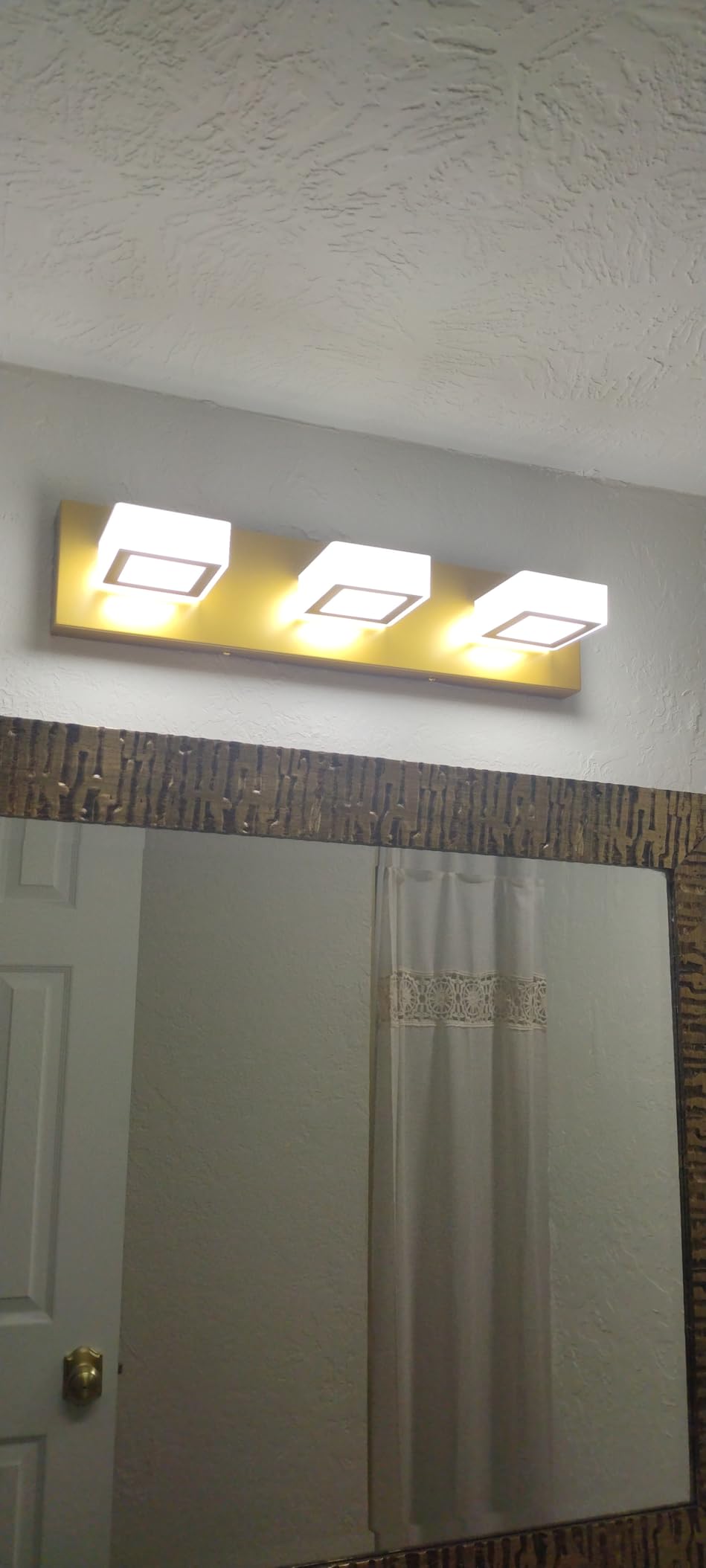 LED Bathroom Vanity Light Fixtures, 24-inch 3-Light Matte Black customer photo 1