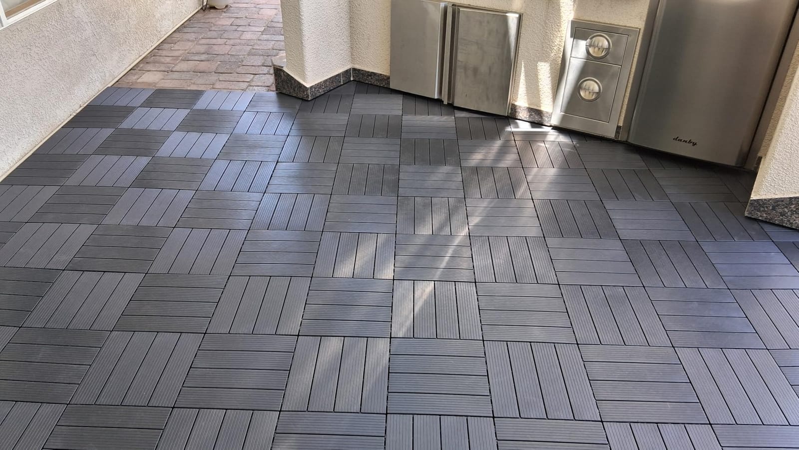 VEVOR 54 sq. ft Plastic Interlocking Deck Tiles, 54 Pack,12