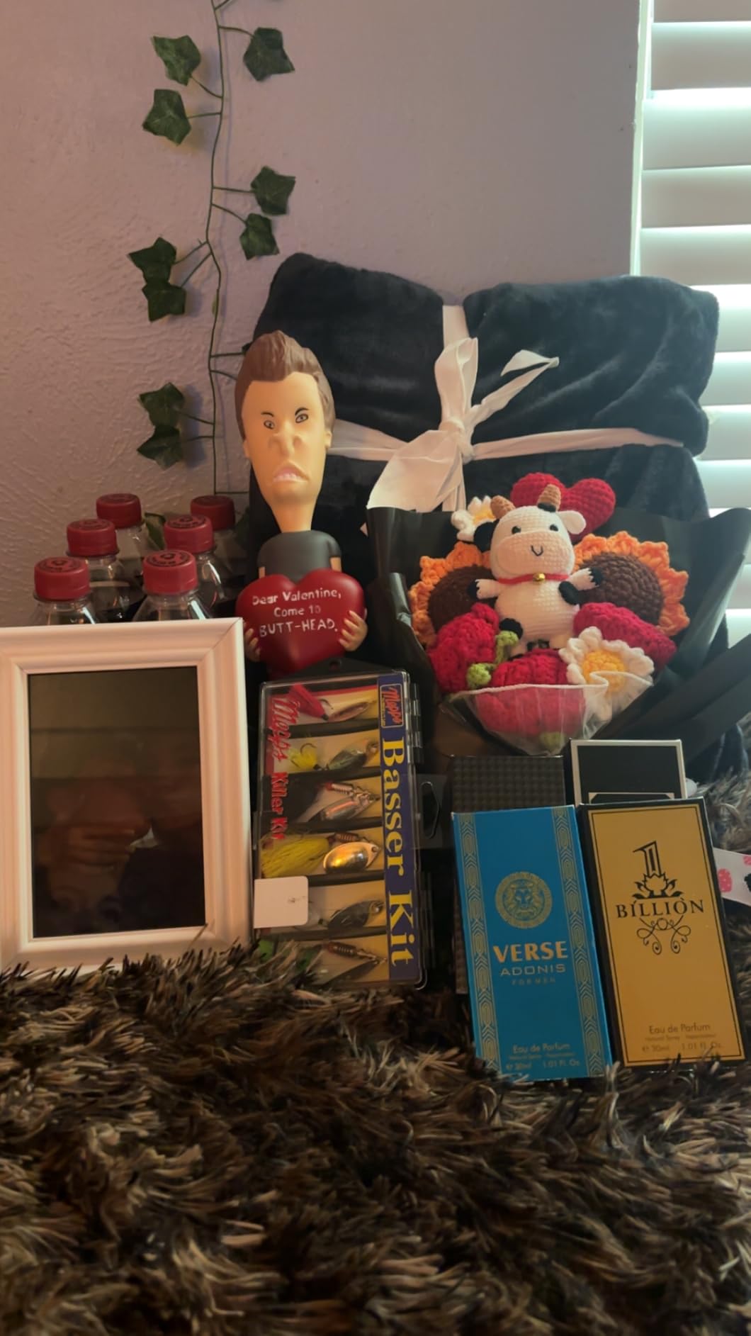Signature Scent 4-Piece Mini Fragrance Set for Men Includes Savvy/1 Billion/Verse/Valentine Collection of Woody, Spicy, Citrus & Aromatic Fragrance Non-Irritating Ingredient Each One in 30ml Bottle customer photo 1