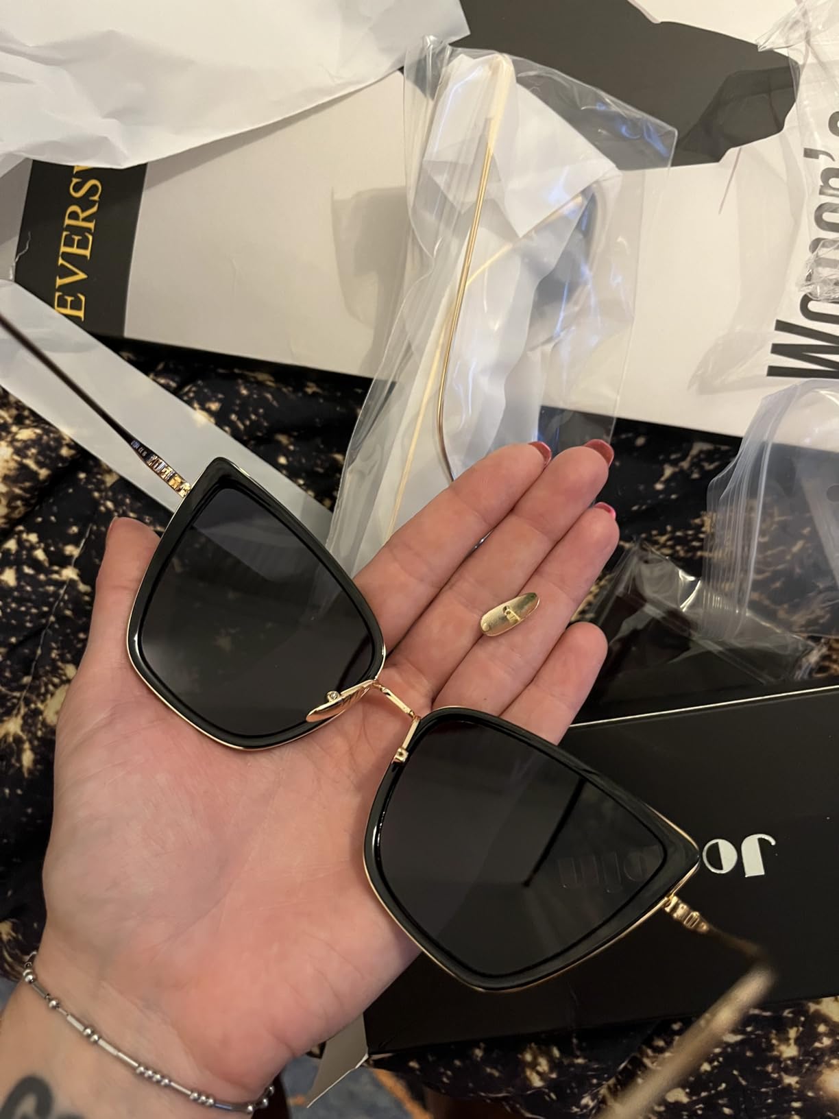 Joopin Oversized Cateye Sunglasses for Women Fashion Cat Eye Sun Glasses UV Protection Ladies Shades Sunnies customer photo 1