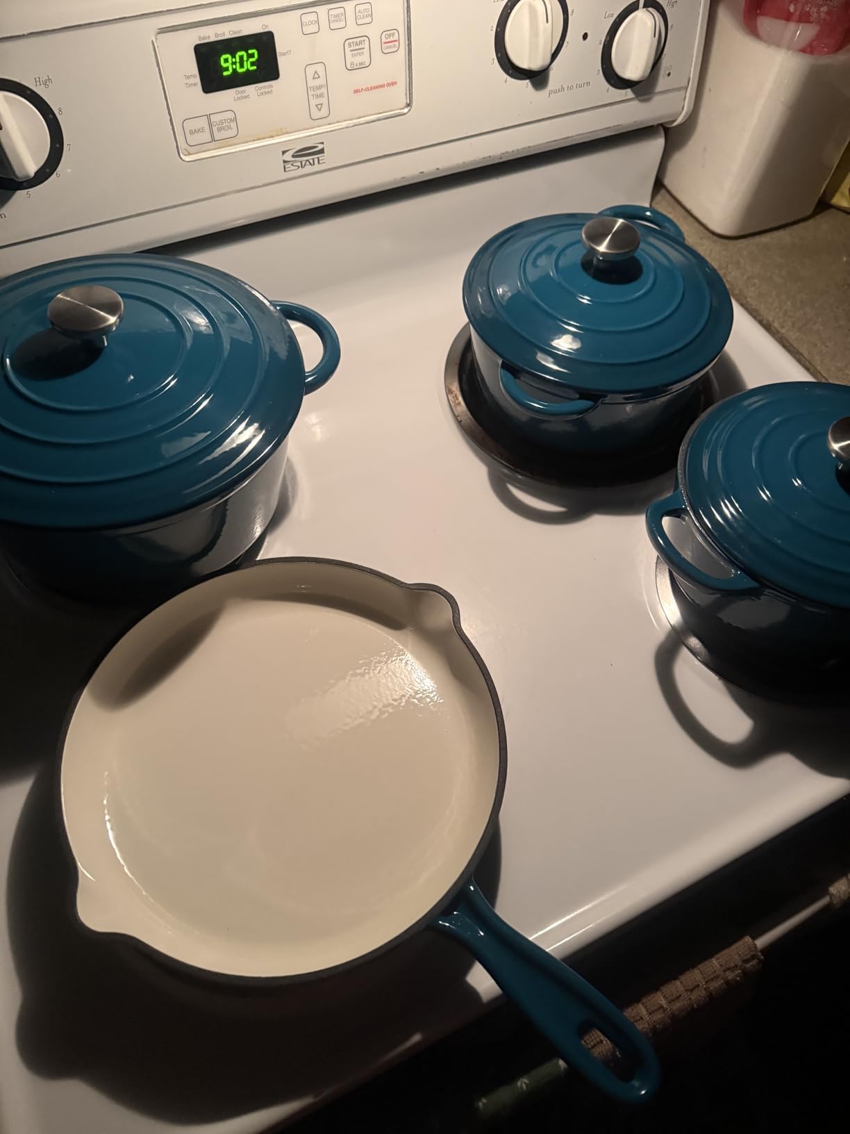 Hisencn Enameled Cast Iron Cookware Set,7 Piece Dutch Ovens Set,Green customer photo 2