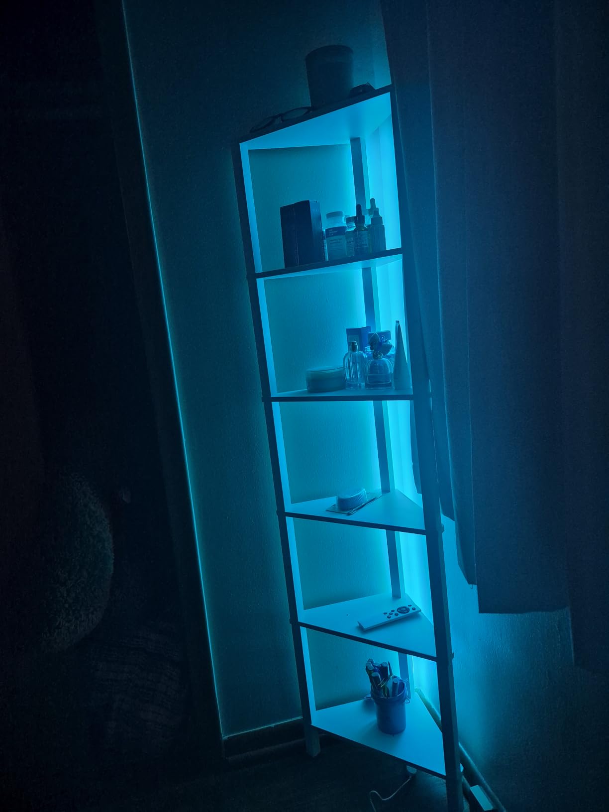 TUTOTAK 6-Tier Corner Bookshelf with LED Light, Corner Shelf customer photo 1