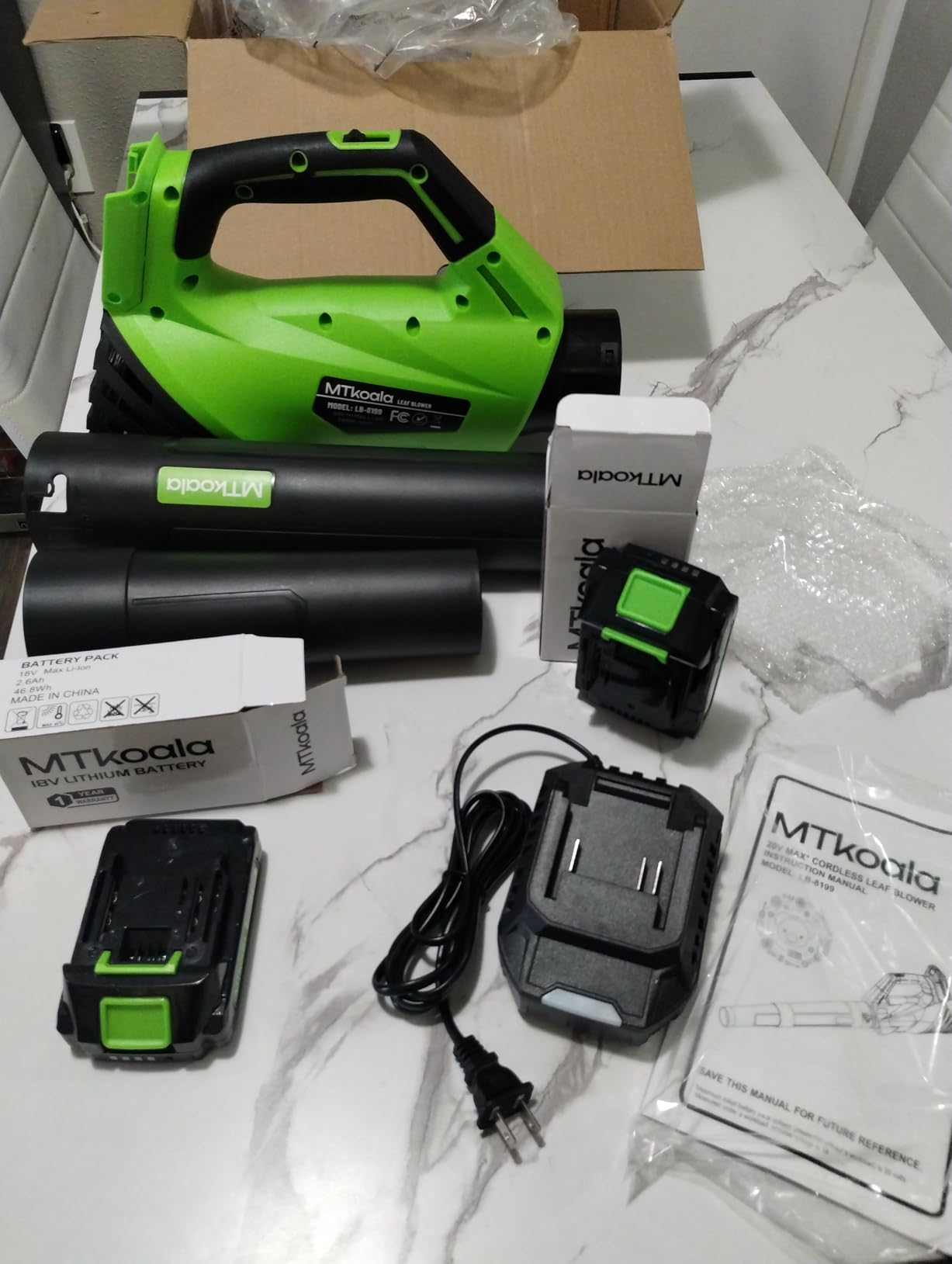 Leaf Blower, Leaf Blower Cordless with 2 * 2.6AH Batteries and Fast Charger, 450CFM &150MPH and 2 Speed Mode, Lightweight Electric Leaf Blowers for Lawn, Yard, Leaves, Dust Care customer photo 1