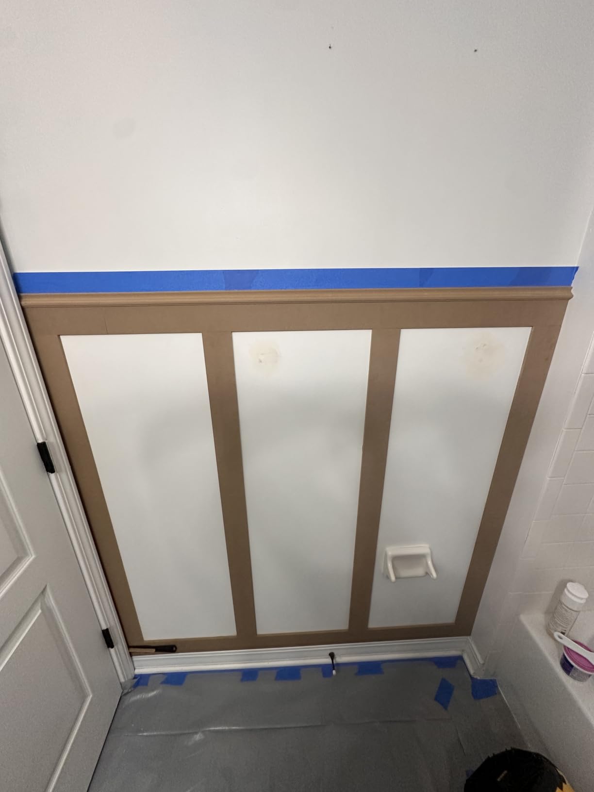 Art3d MDF Premade Paintable Board and Batten Wainscoting Kit, 189 x 54 in customer photo 1