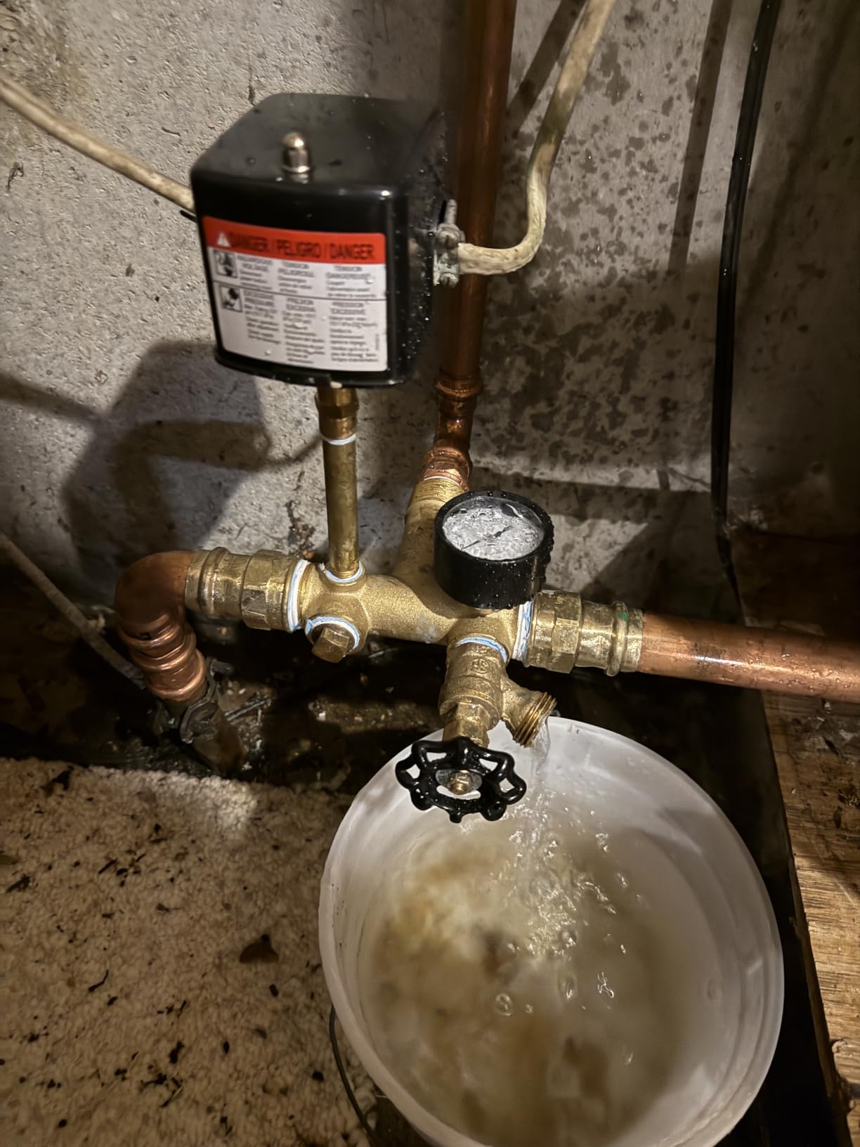 eufy Security Flood & Freeze Sensor E20, Water Leak Detector &Freeze Alarm customer photo 1