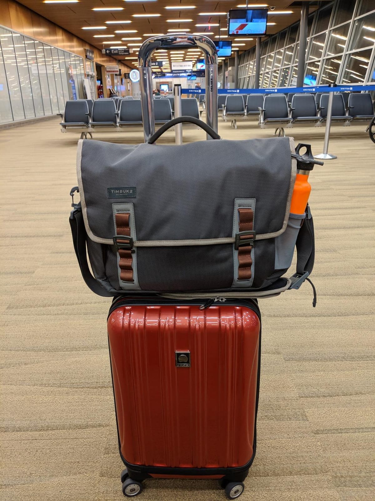 DELSEY PARIS Helium Aero Hardside Expandable Luggage with Spinner Wheels, Plum, Checked-Large 28 Inch customer photo 1