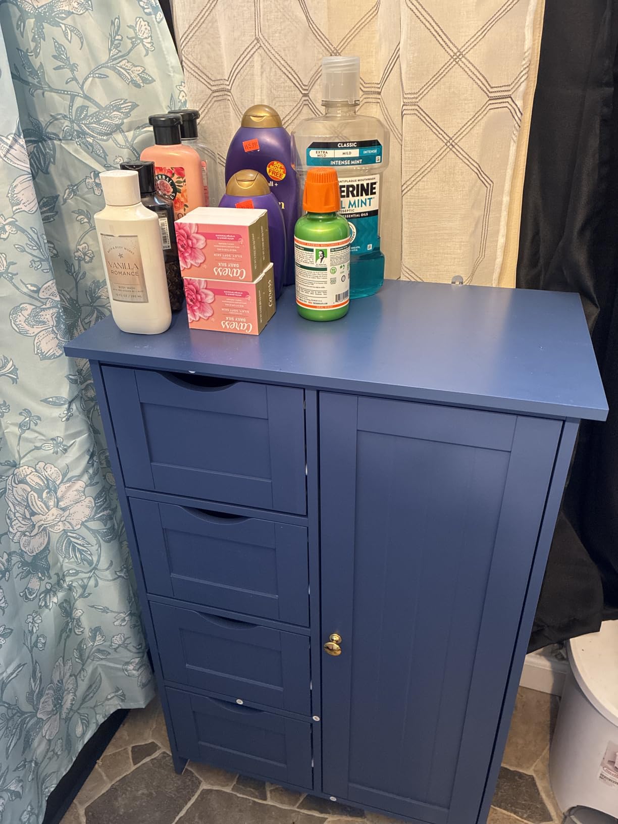 VASAGLE Floor Storage Cabinet, Farmhouse, 4 Drawers and 1 Door,32.3