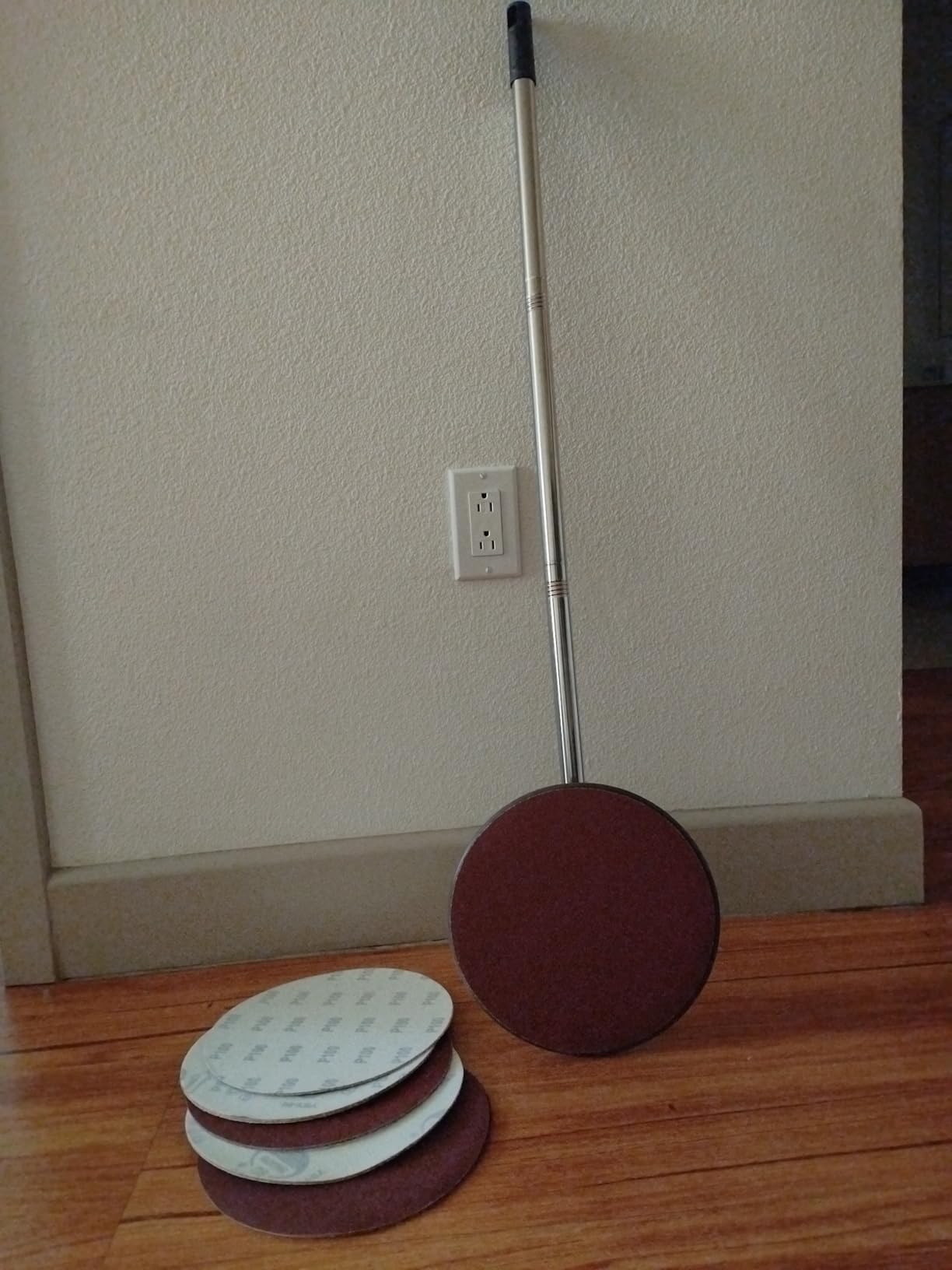 9 Inch Pole Sander Drywall，81 Inch Manual Hand Sander Pole Kit，360°，Firmly customer photo 2